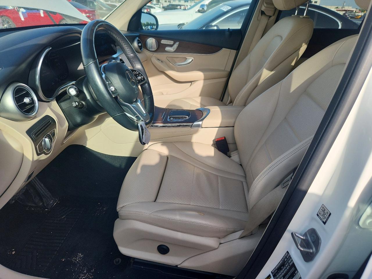 2020 Mercedes-benz Glc 300 4matic White vin: W1N0G8EB7LF810711