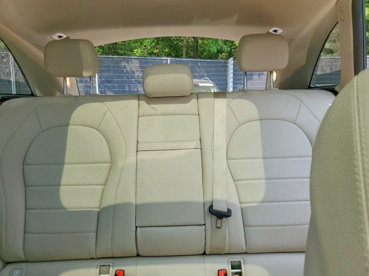 2021 Mercedes-benz Glc 300 4matic White vin: W1N0G8EB8MF986703