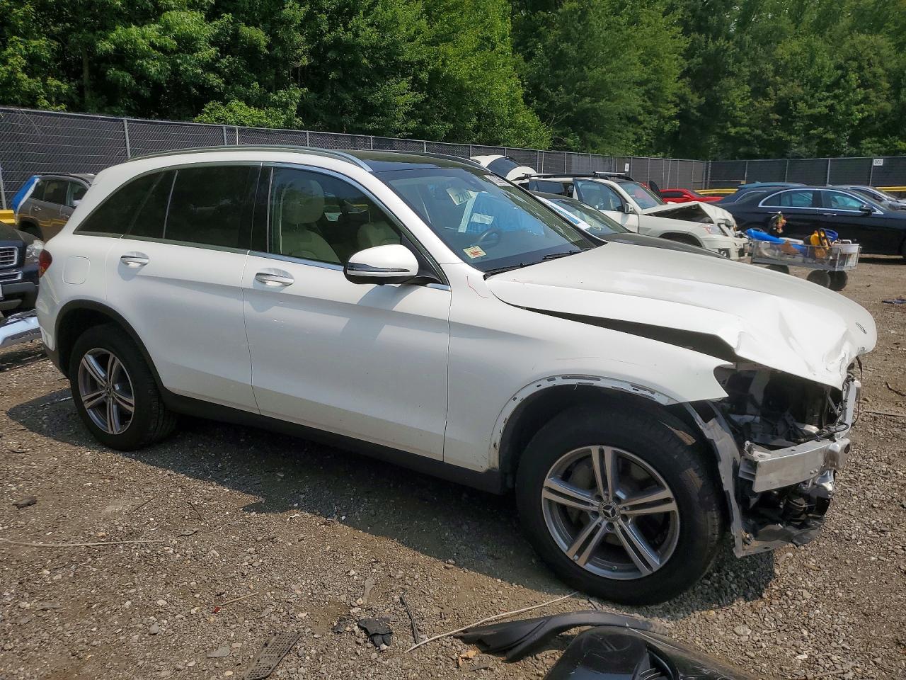 2021 Mercedes-benz Glc 300 4matic White vin: W1N0G8EB8MF986703