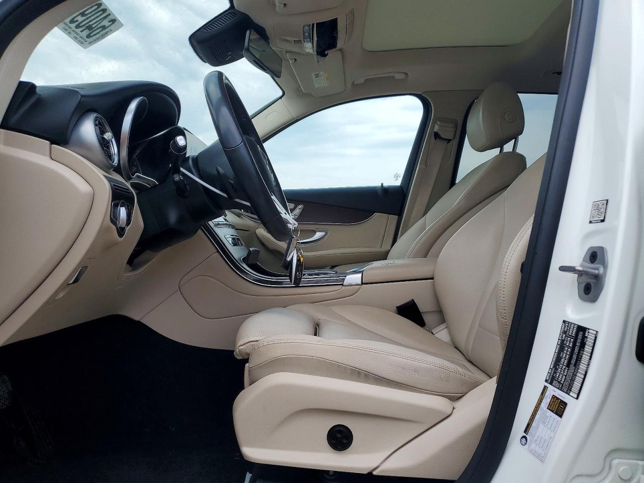 2022 Mercedes-benz Glc 300 4matic White vin: W1N0G8EB8NG017981
