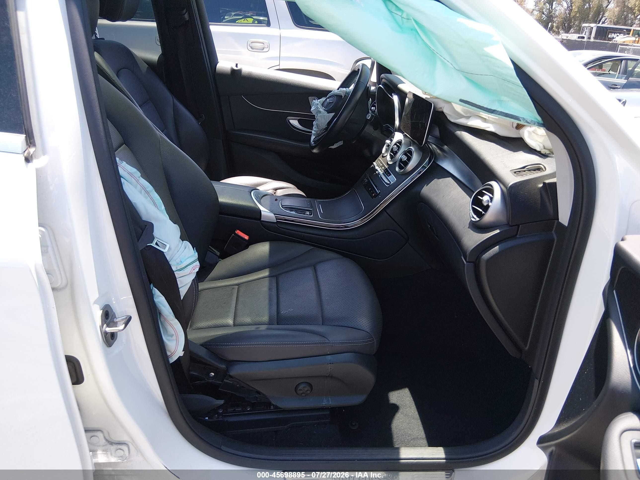 2022 Mercedes-benz Glc 300 4matic Suv White vin: W1N0G8EBXNG032532