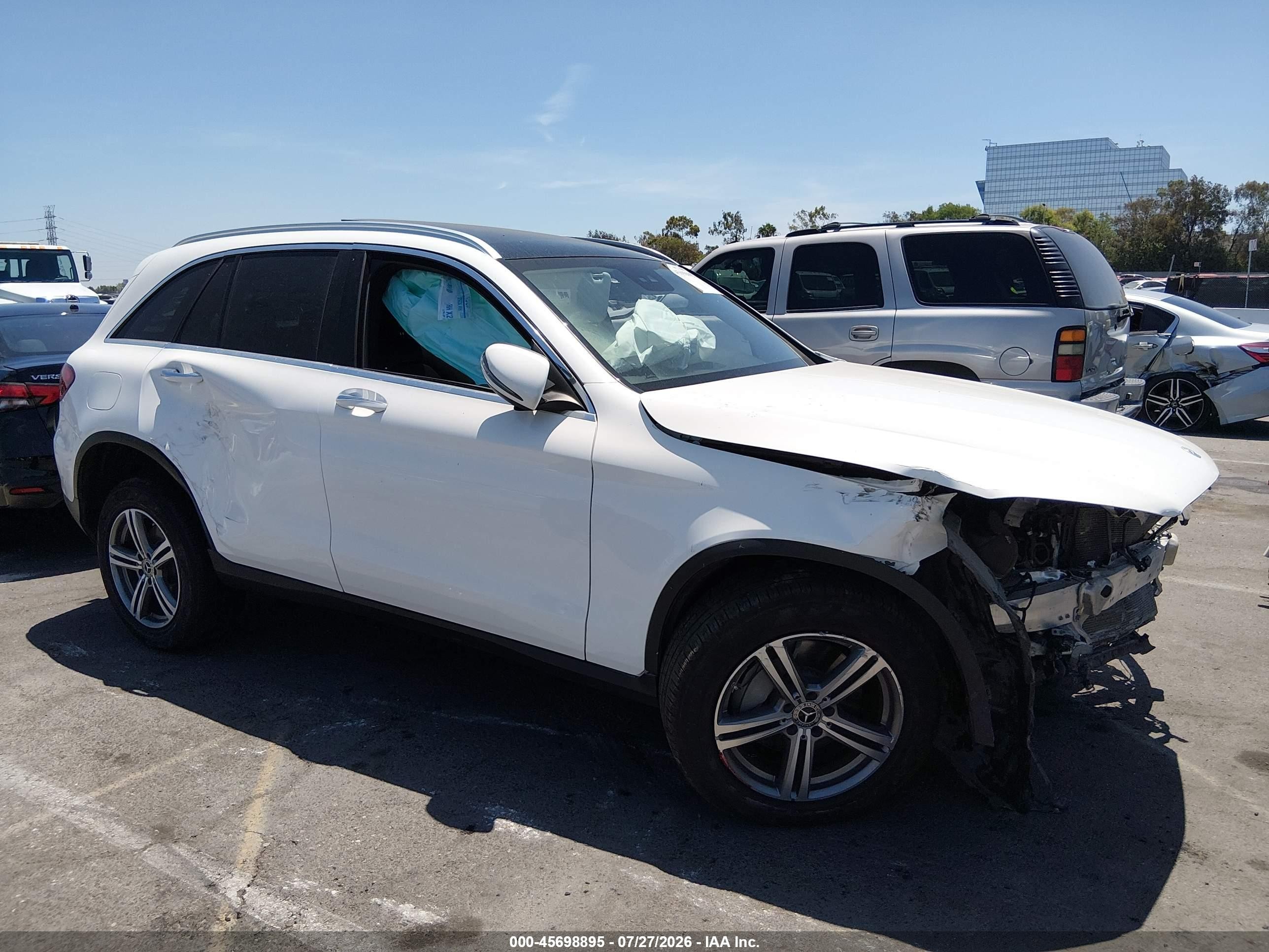 2022 Mercedes-benz Glc 300 4matic Suv White vin: W1N0G8EBXNG032532