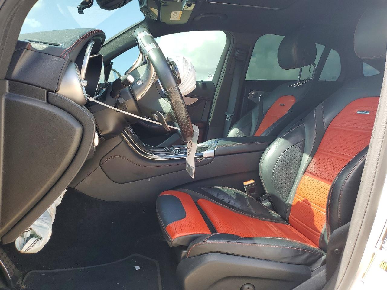 2020 Mercedes-benz Glc Coupe White vin: W1N0J8JB0LF802375