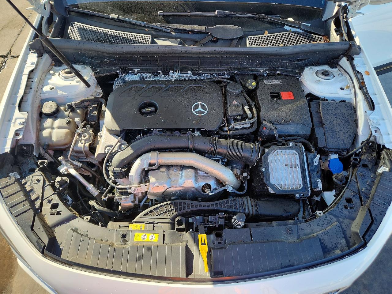 2024 Mercedes-benz Glb 250 4matic White vin: W1N4M4HB4RW374763