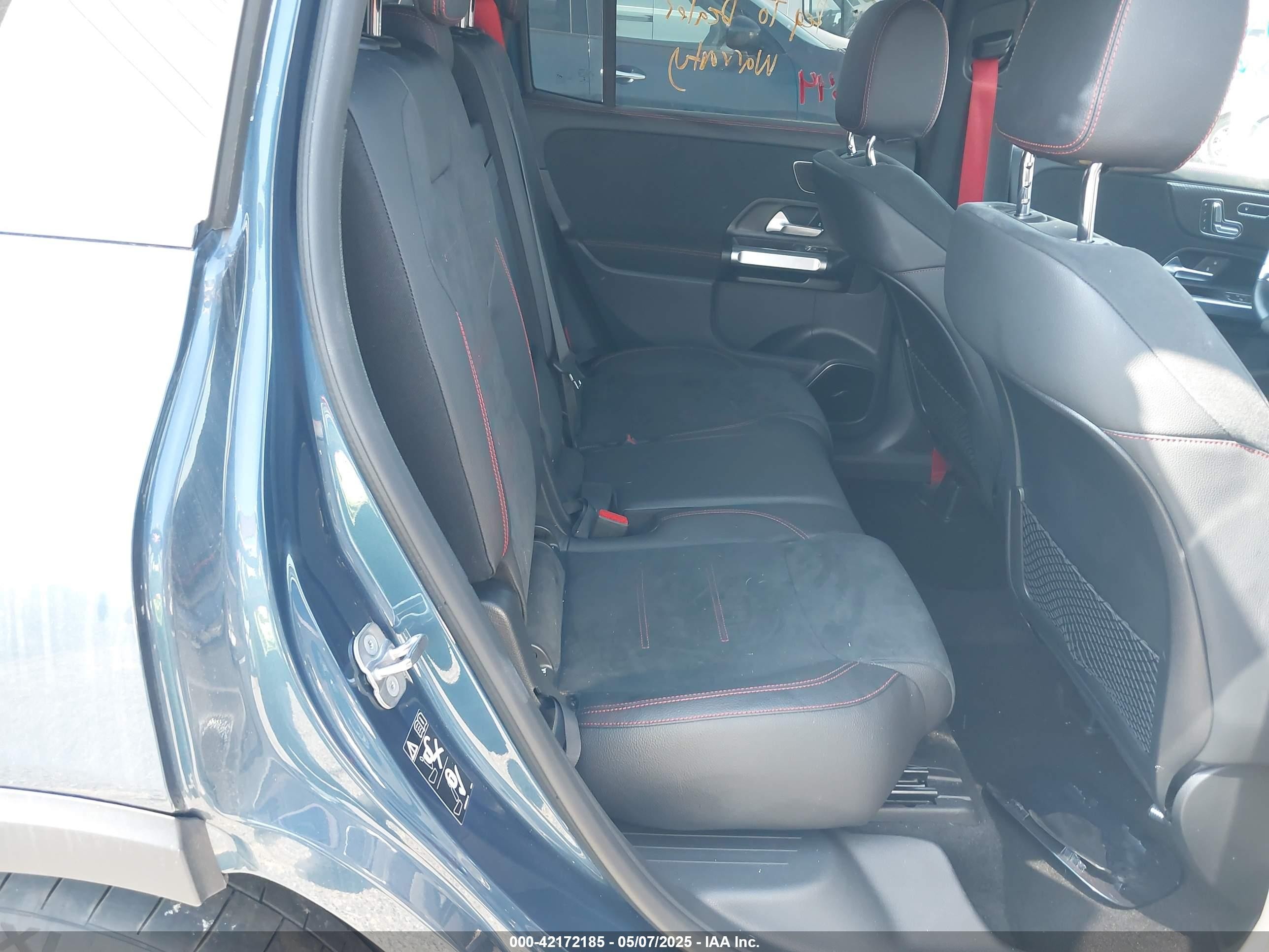 2023 Mercedes-benz Amg Glb 35 4matic Dark Blue vin: W1N4M5BB7PW301673