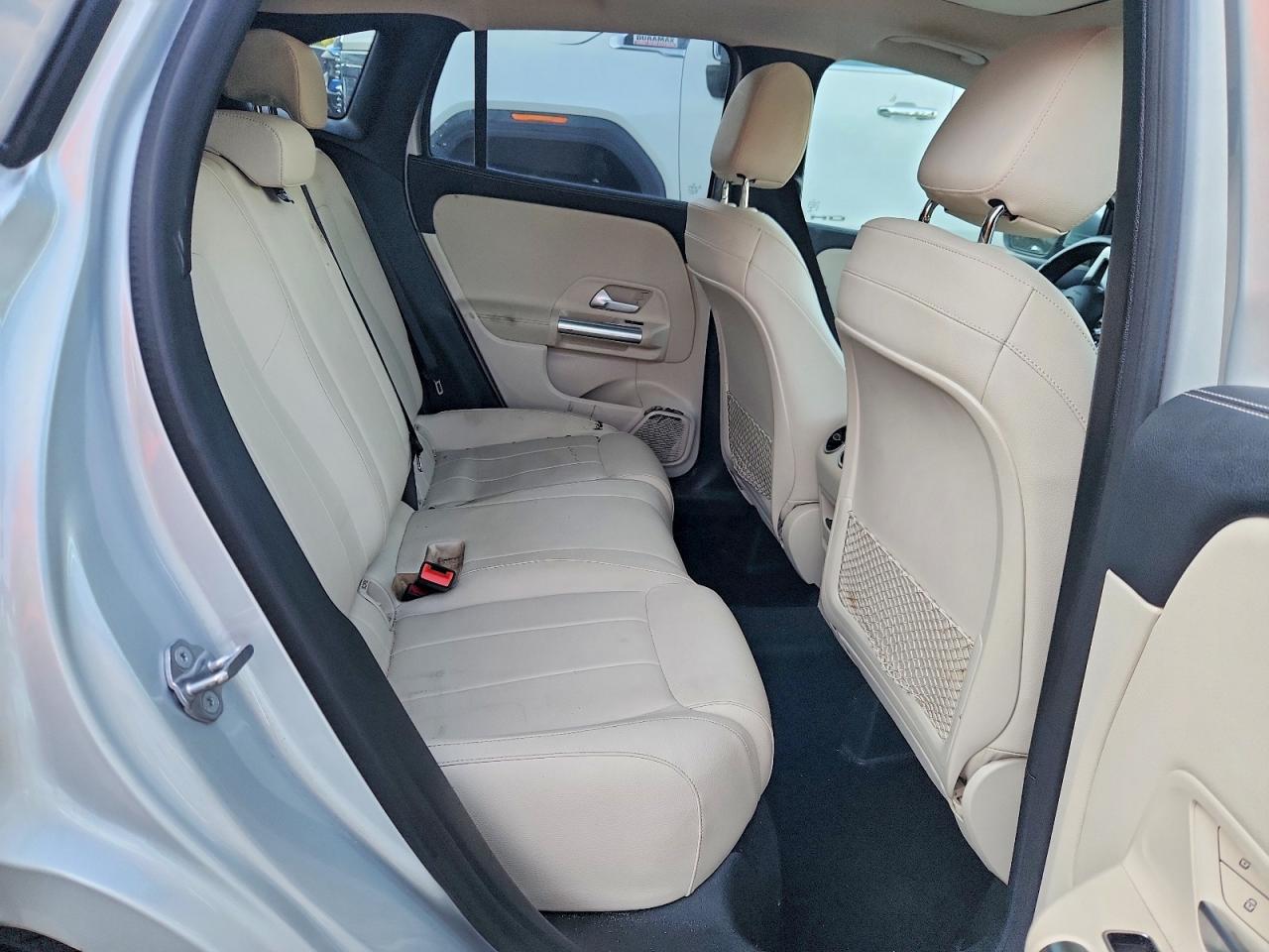 2021 Mercedes-benz Gla 250 Серебряный vin: W1N4N4GB7MJ201470