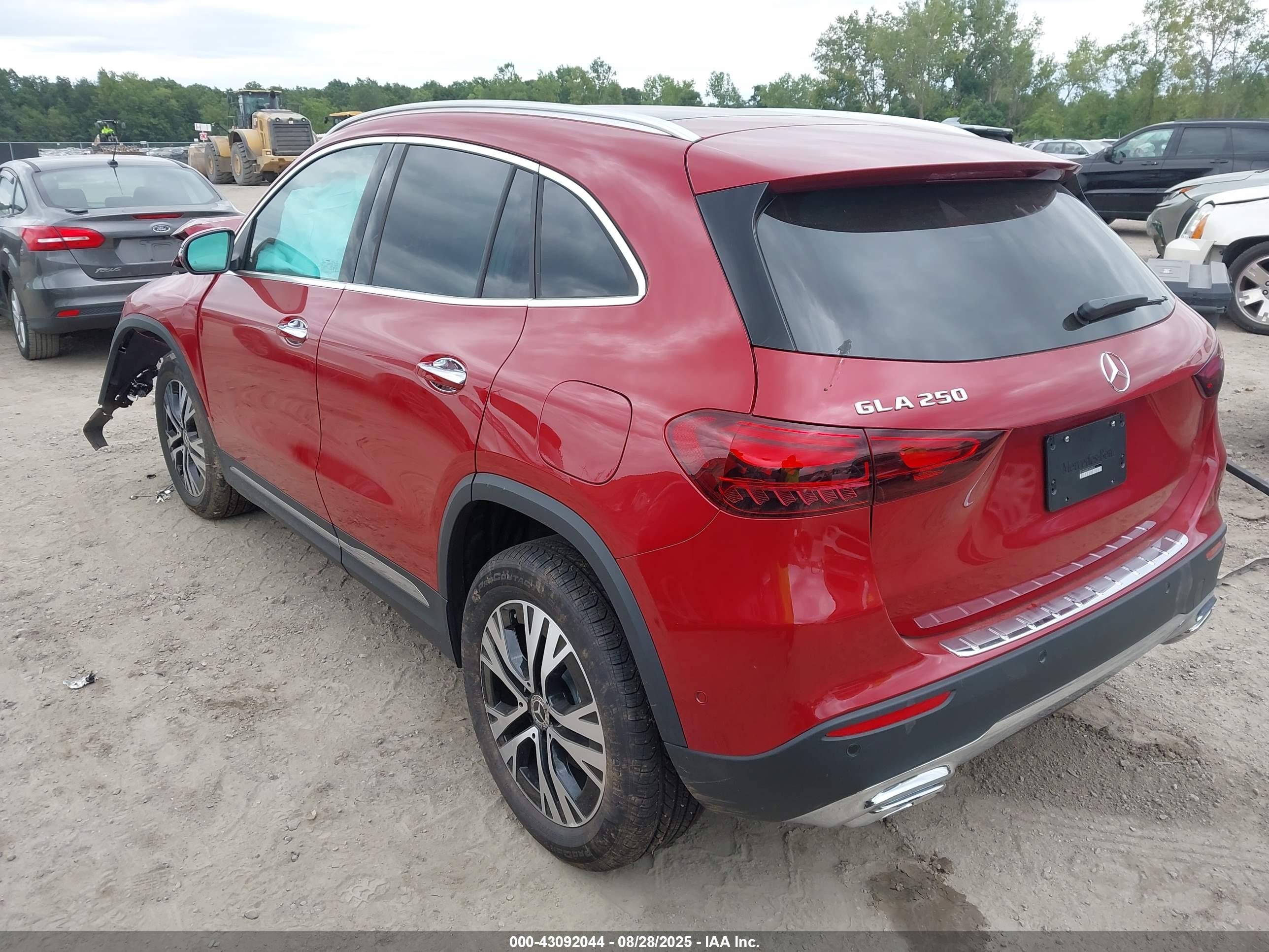 2025 Mercedes-benz Gla 250 4matic Red vin: W1N4N4HB2SJ653838