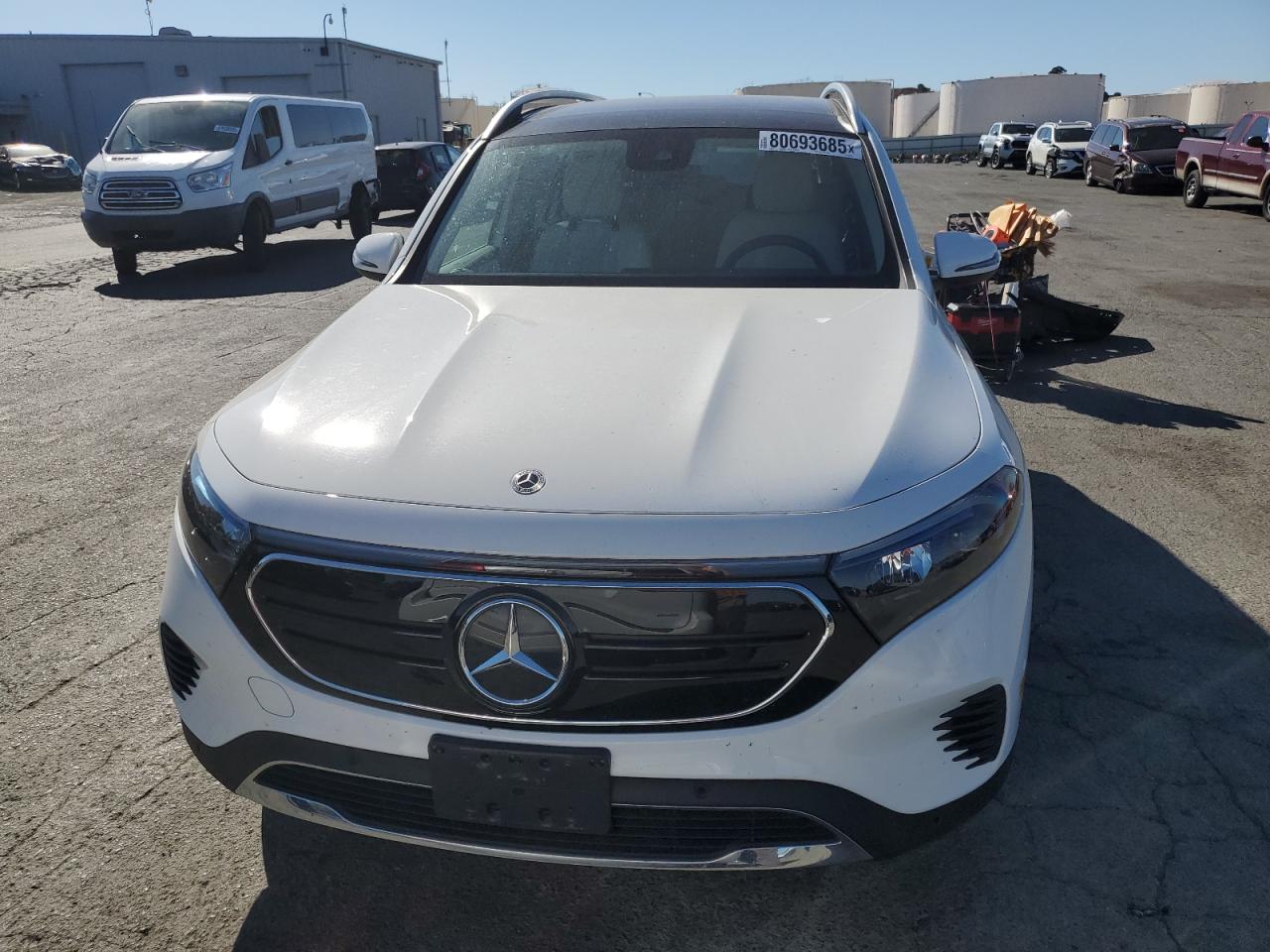 2022 Mercedes-benz Eqb 300 4matic White vin: W1N9M0KB1NN009089