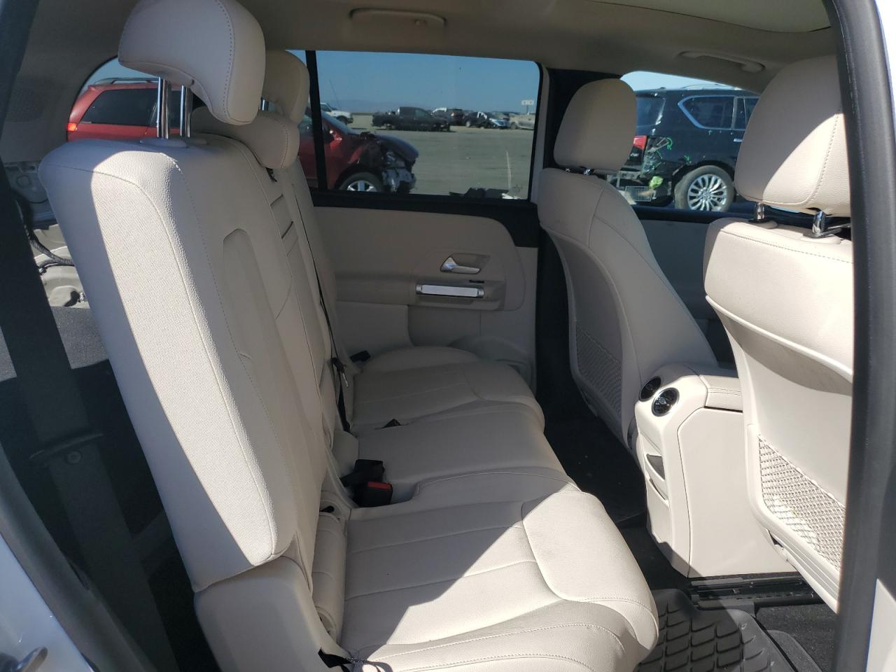 2022 Mercedes-benz Eqb 300 4matic White vin: W1N9M0KB1NN009089