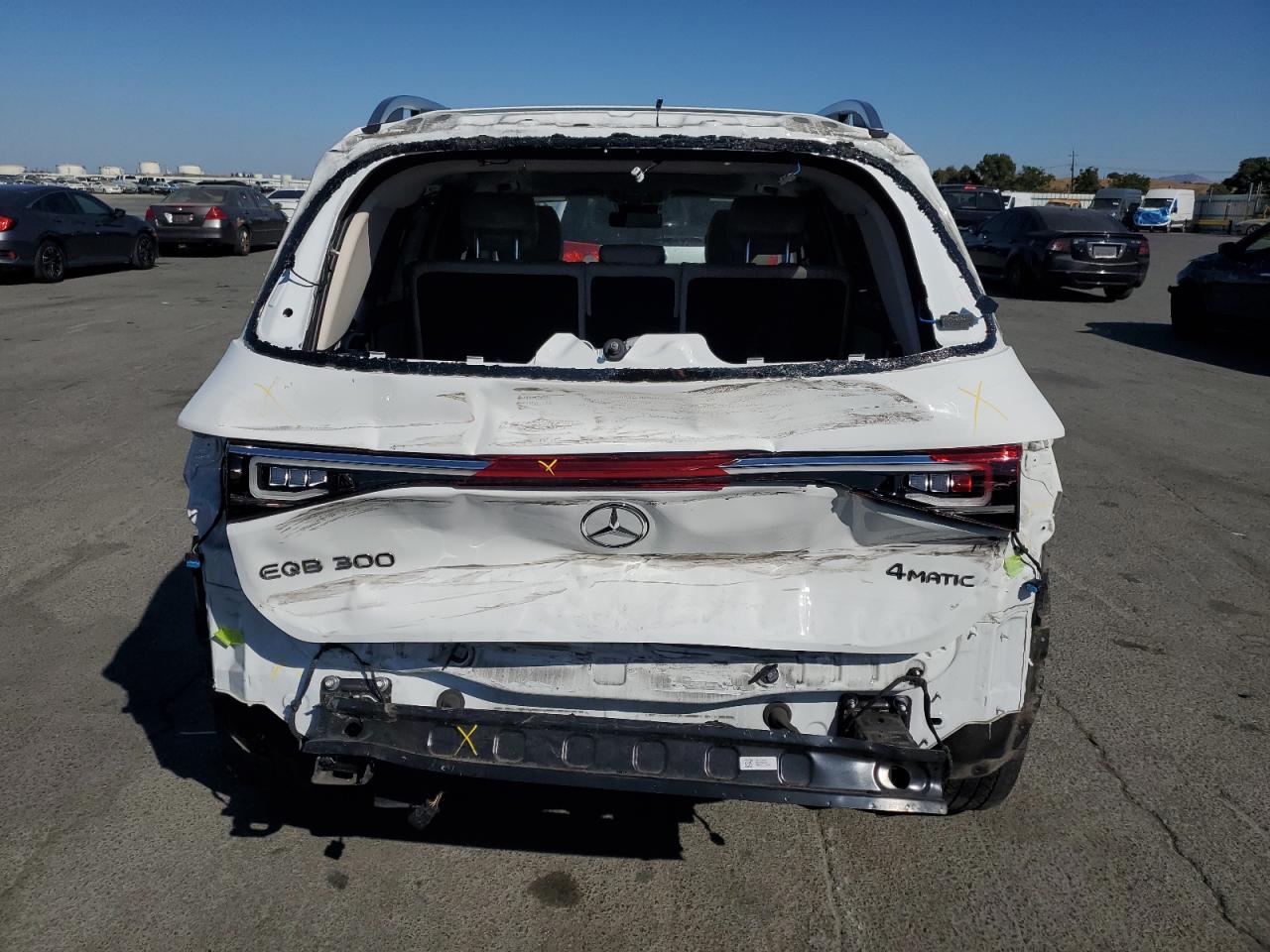 2022 Mercedes-benz Eqb 300 4matic White vin: W1N9M0KB1NN009089