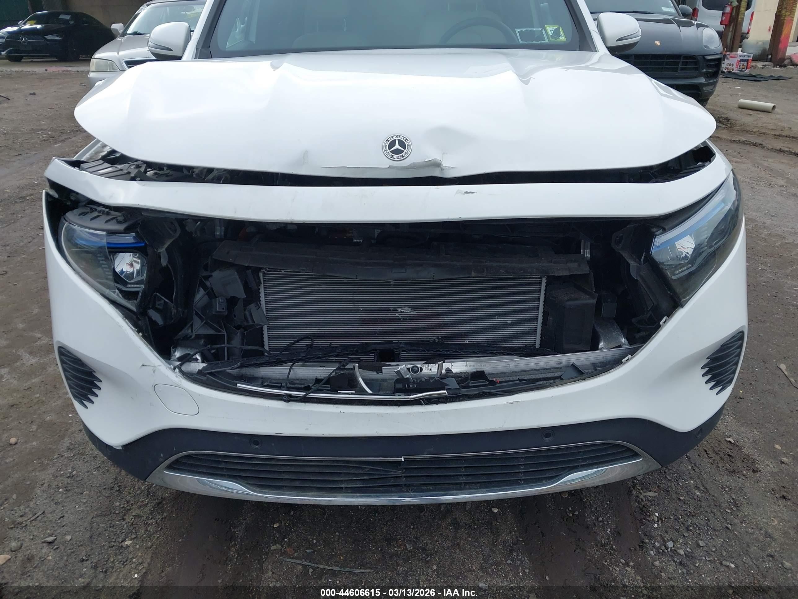 2023 Mercedes-benz Eqb 300 Suv 4matic White vin: W1N9M0KBXPN061565