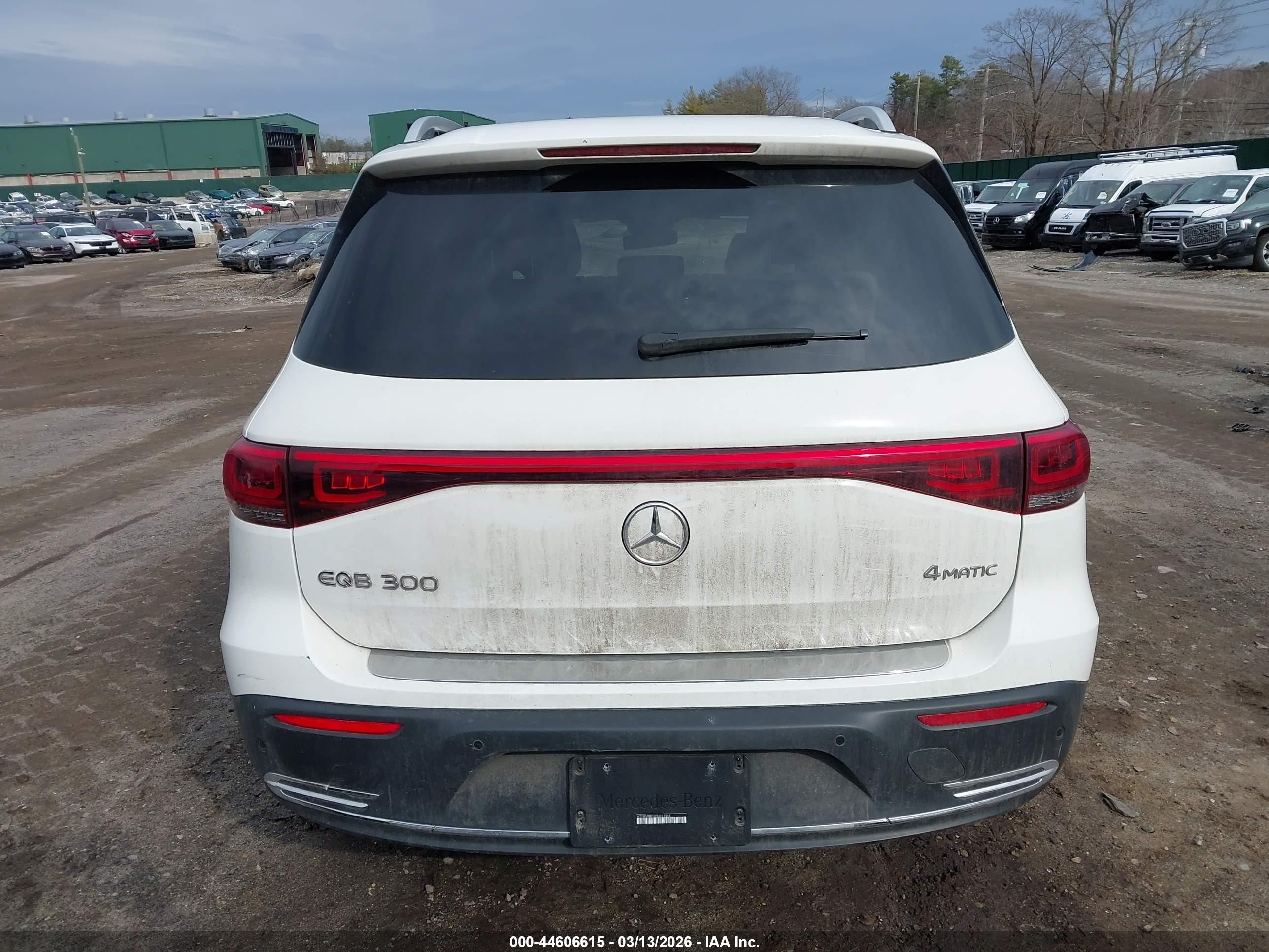 2023 Mercedes-benz Eqb 300 Suv 4matic White vin: W1N9M0KBXPN061565
