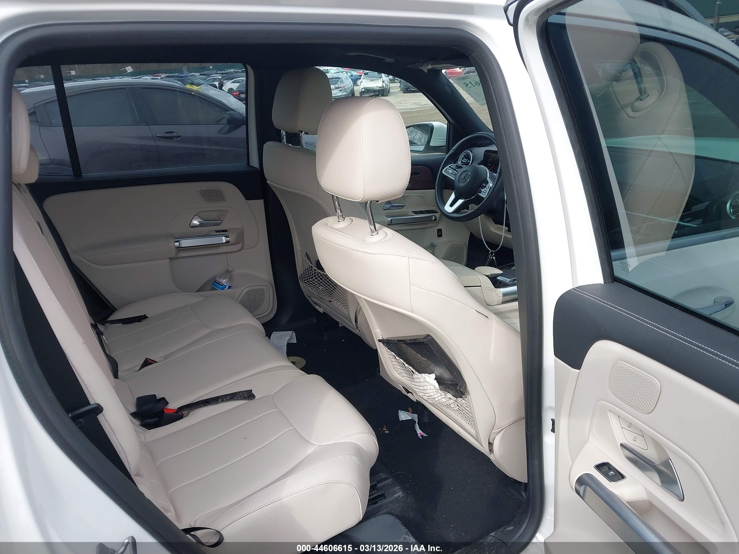 2023 Mercedes-benz Eqb 300 Suv 4matic White vin: W1N9M0KBXPN061565