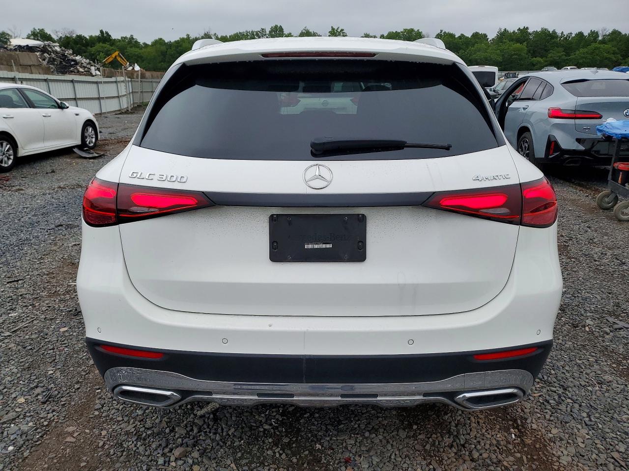 2025 Mercedes-benz Glc 300 4matic White vin: W1NKM4HB2SF318981