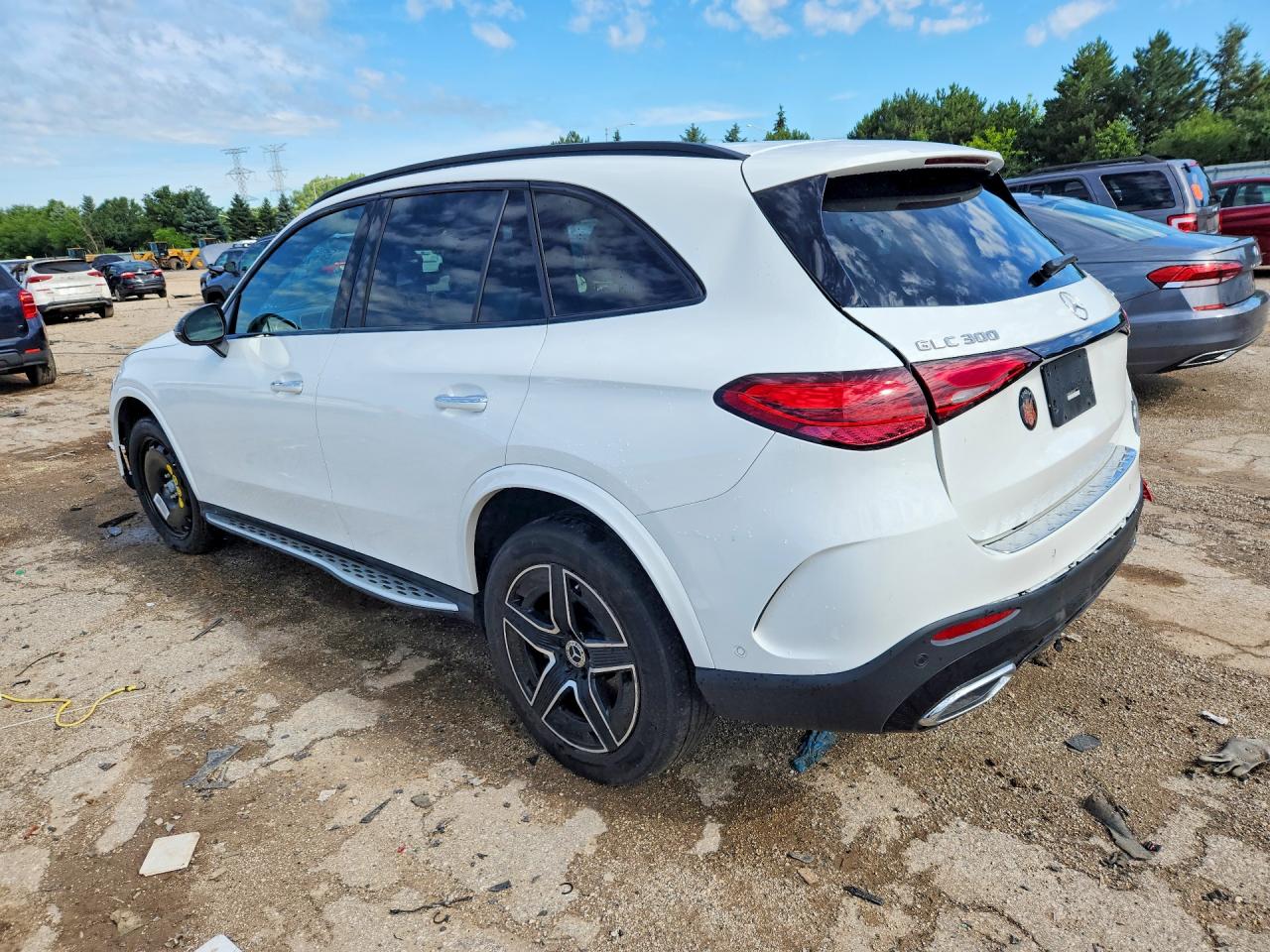 2024 Mercedes-benz Glc 300 4matic Белый vin: W1NKM4HB4RF135768