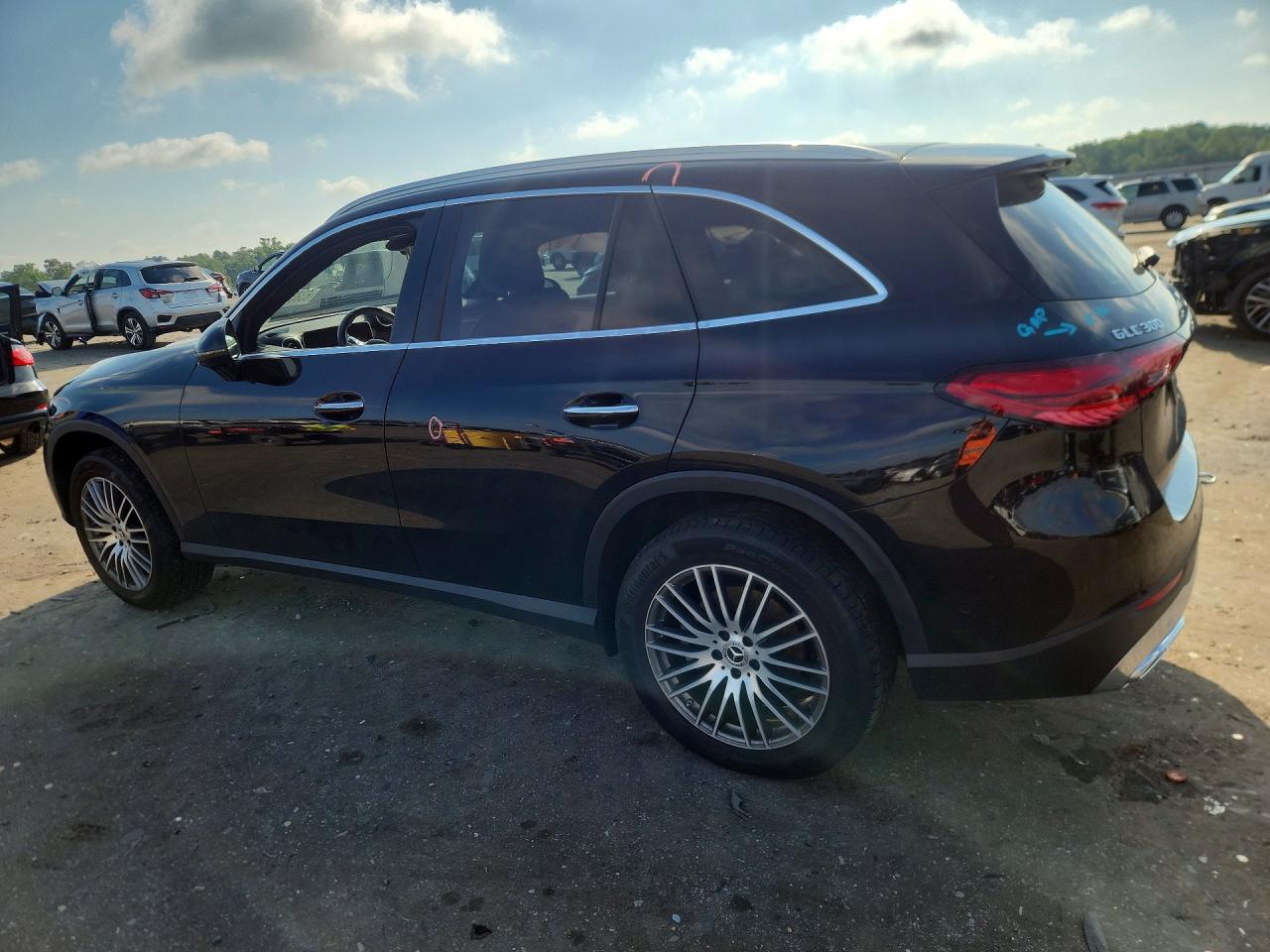 2024 Mercedes-benz Glc 300 4matic Черный vin: W1NKM4HB6RF173437
