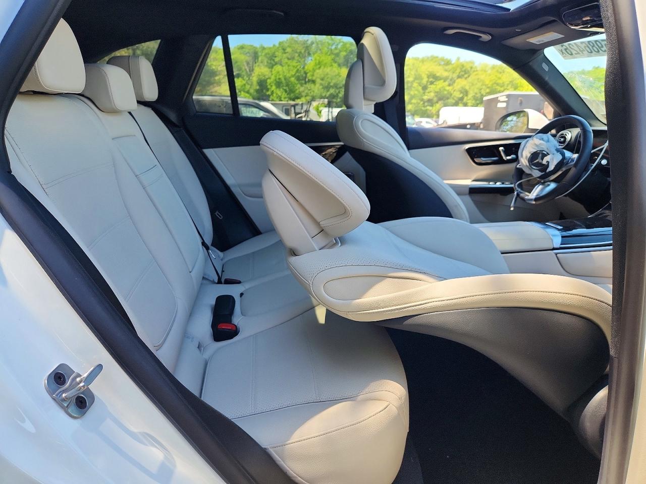 2025 Mercedes-benz Glc 300 4matic White vin: W1NKM4HB6SF348906