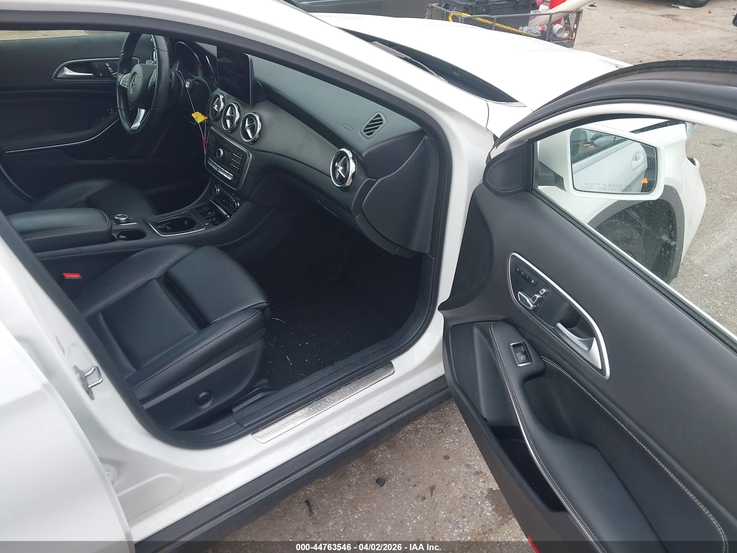 2020 Mercedes-benz Gla 250   White vin: W1NTG4EB6LU031219