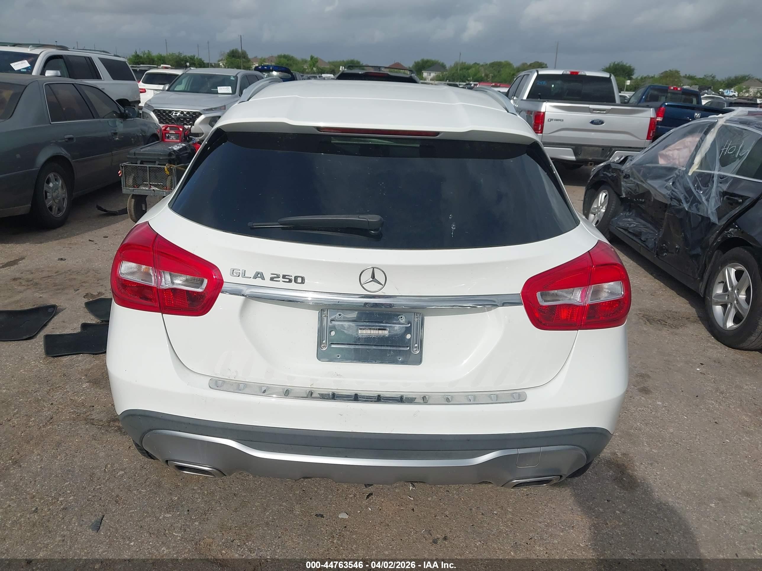 2020 Mercedes-benz Gla 250   White vin: W1NTG4EB6LU031219