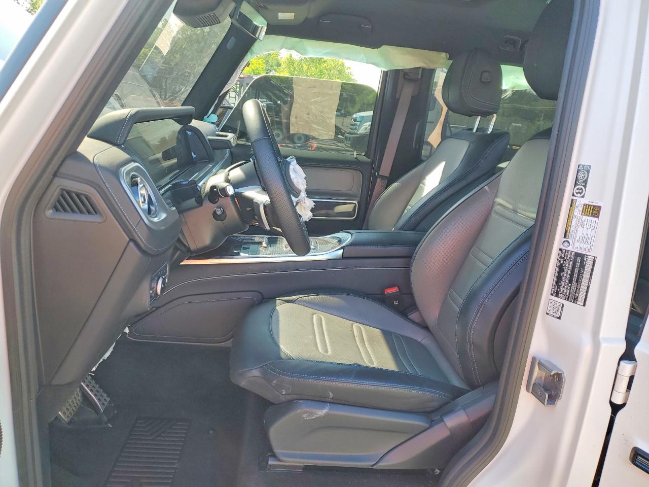 2025 Mercedes-benz G 580e White vin: W1NWM0AB4SX035187