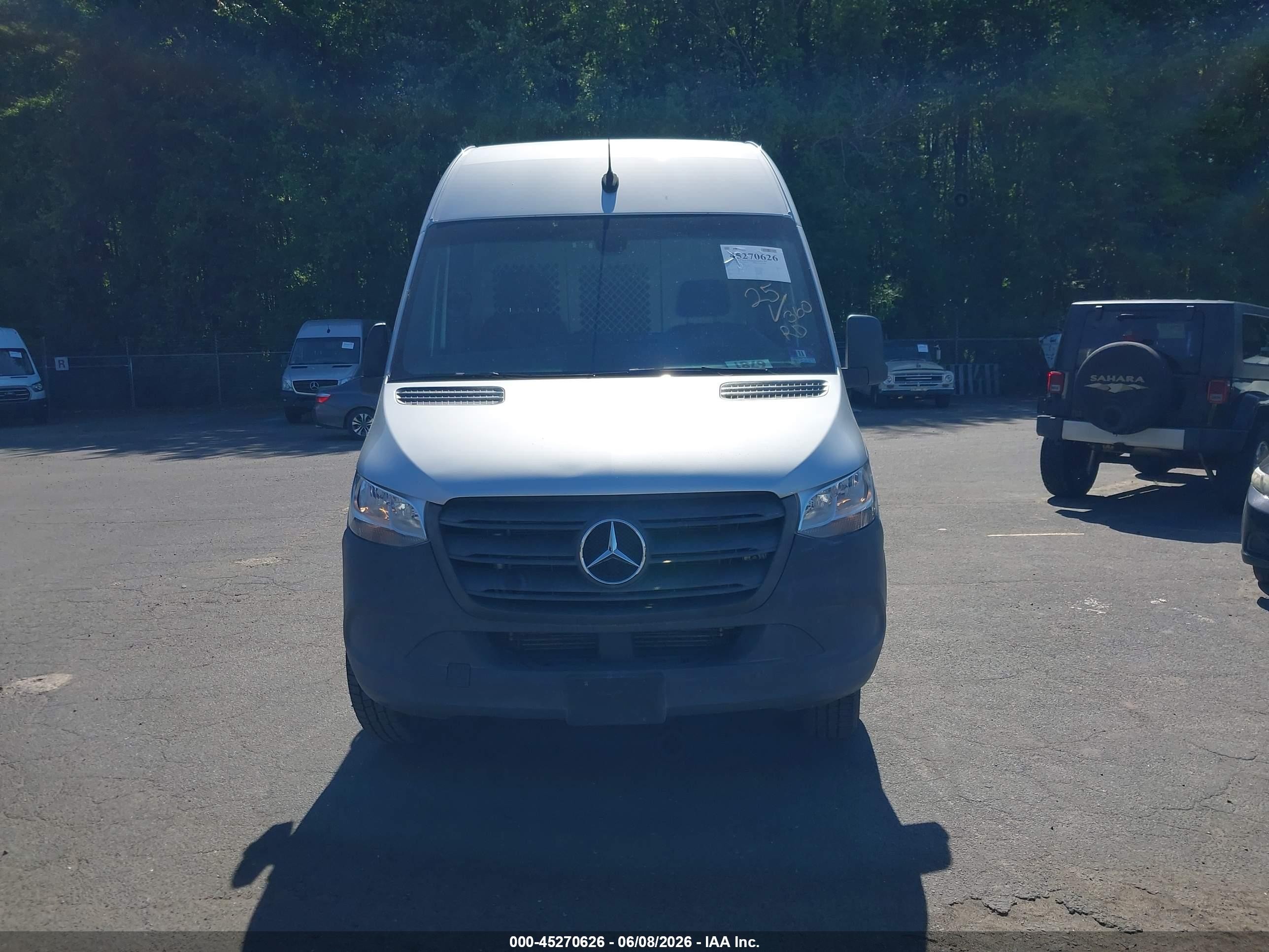2021 Mercedes-benz Sprinter 2500 Standard Roof I4 Серебряный vin: W1Y40BHY4MT078871