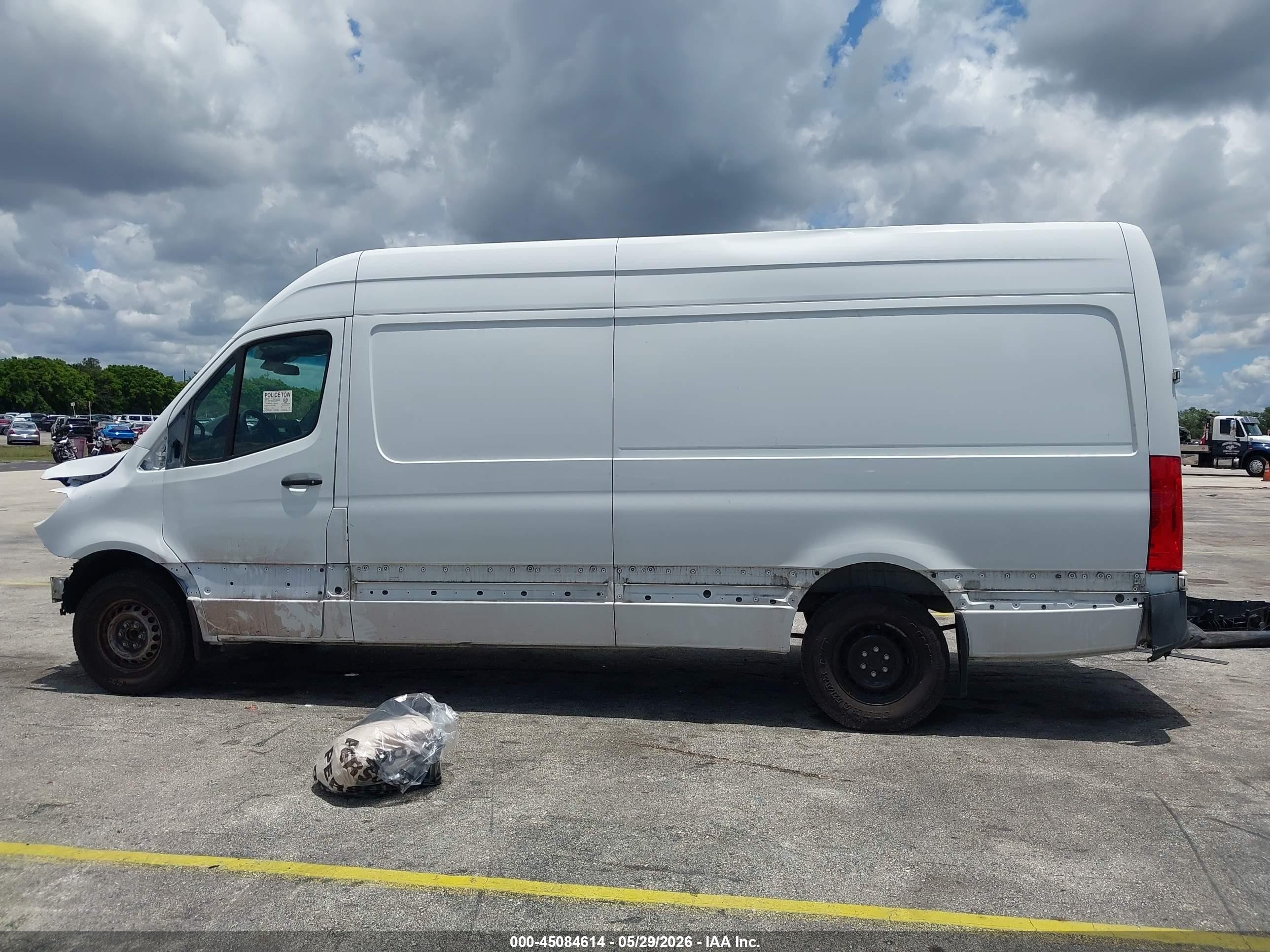 2021 Mercedes-benz Sprinter 2500 High Roof I4 Белый vin: W1Y40CHY5MT061664