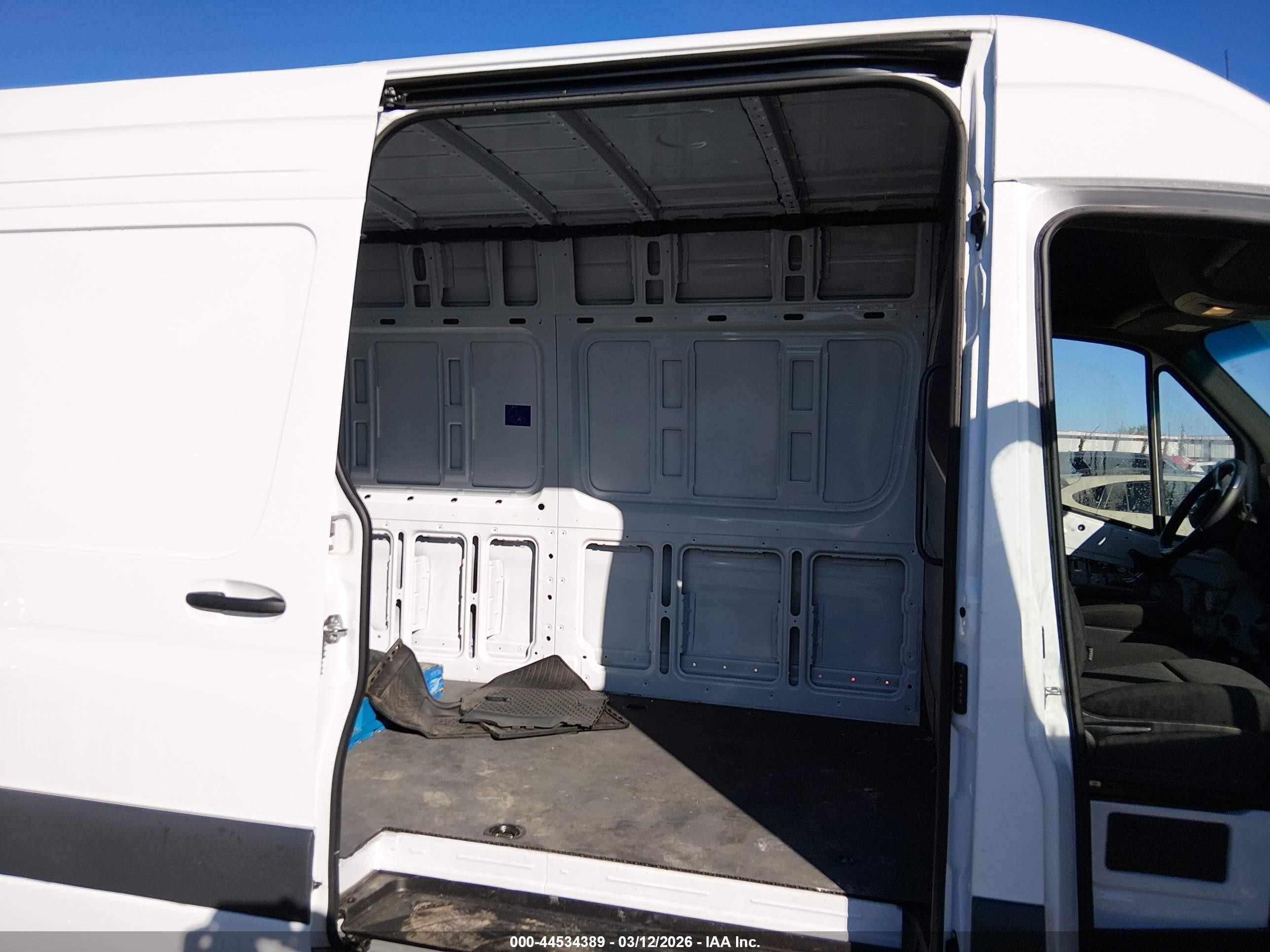 2025 Mercedes-benz Sprinter 2500 High Roof 4-cyl Diesel Ho Белый vin: W1Y4NCHY2ST217075