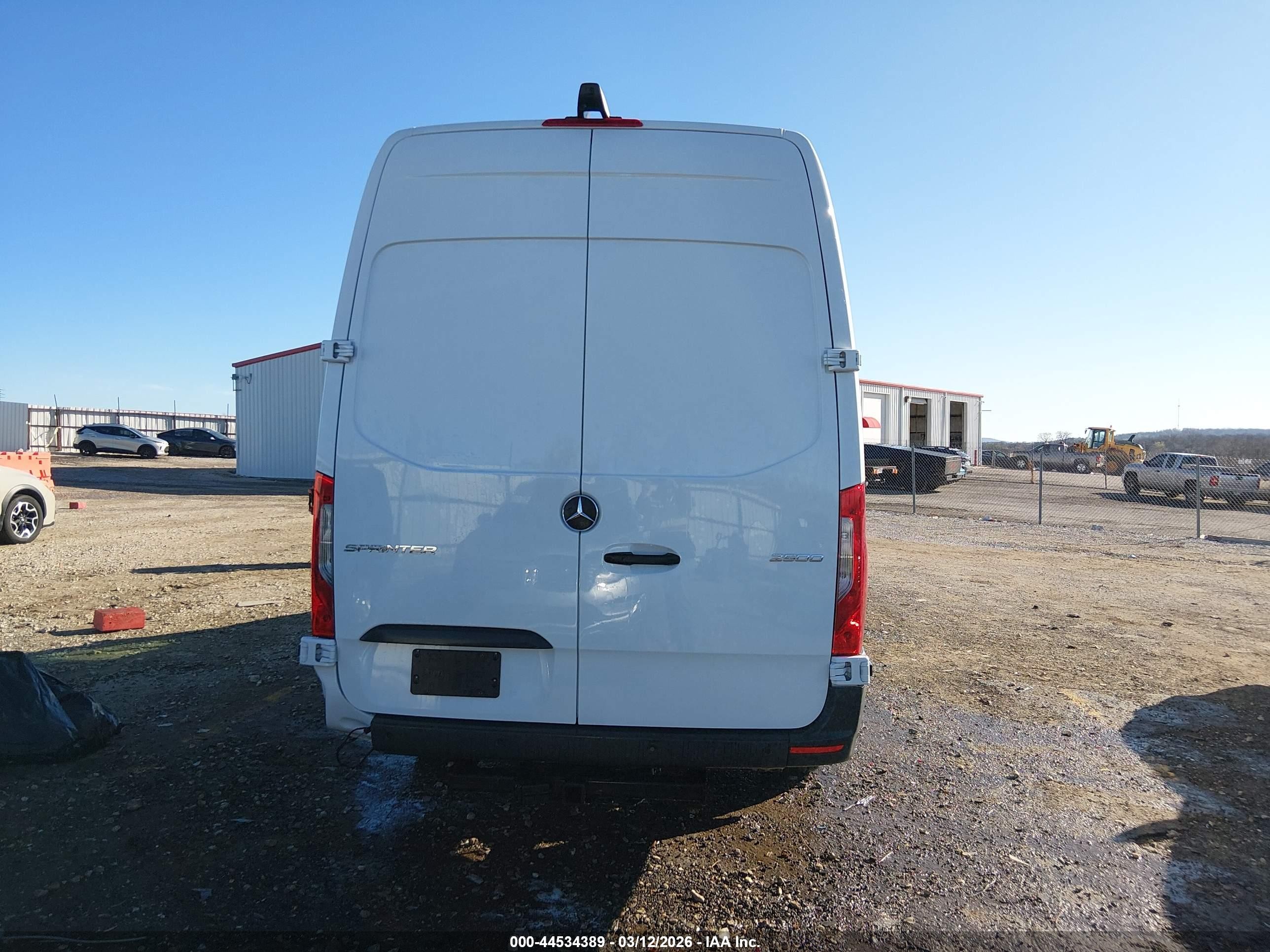 2025 Mercedes-benz Sprinter 2500 High Roof 4-cyl Diesel Ho Белый vin: W1Y4NCHY2ST217075