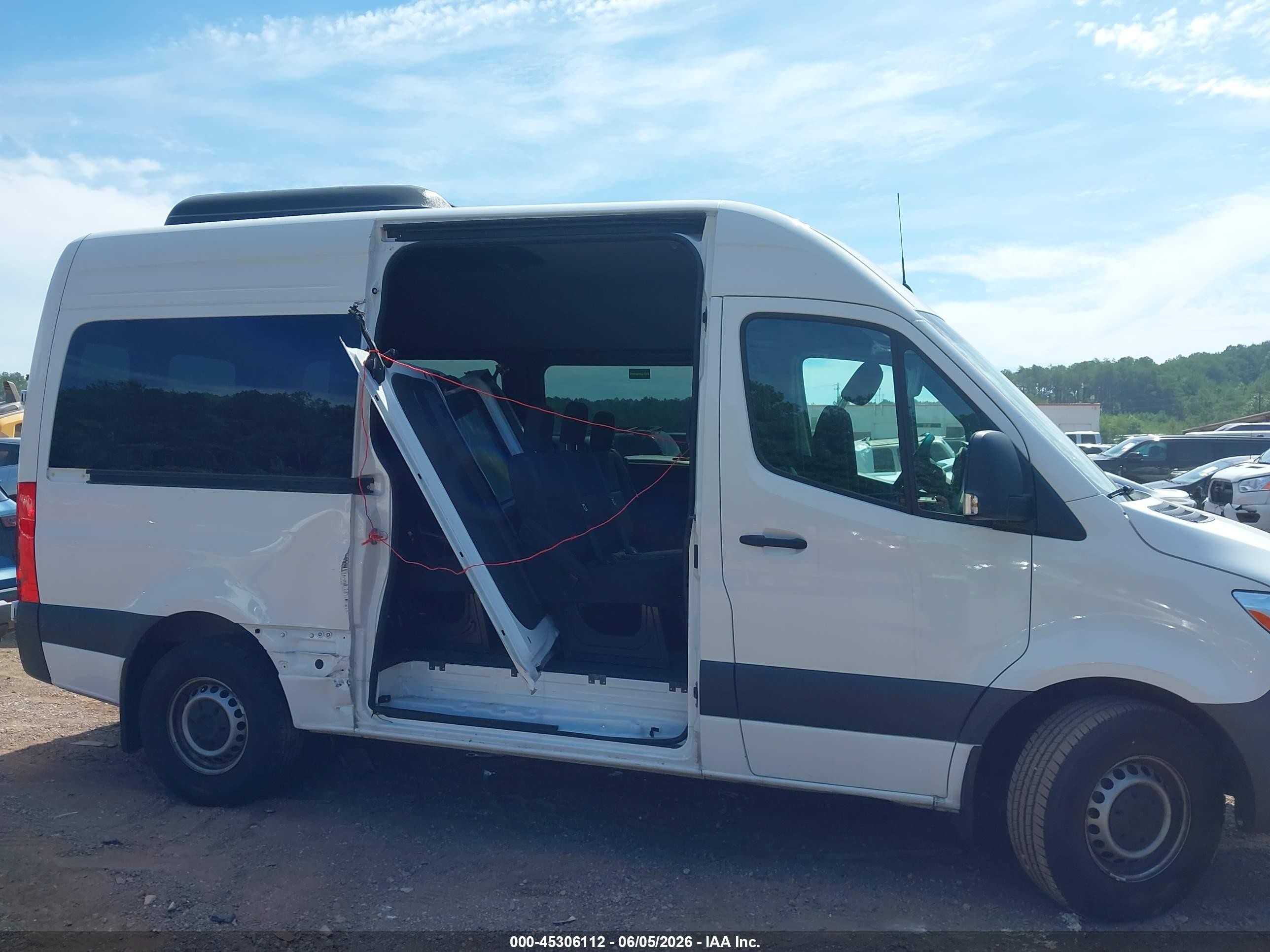 2024 Mercedes-benz Sprinter 2500 Standard Roof 4-cyl Diesel Белый vin: W1Z4KFHY3RP736595