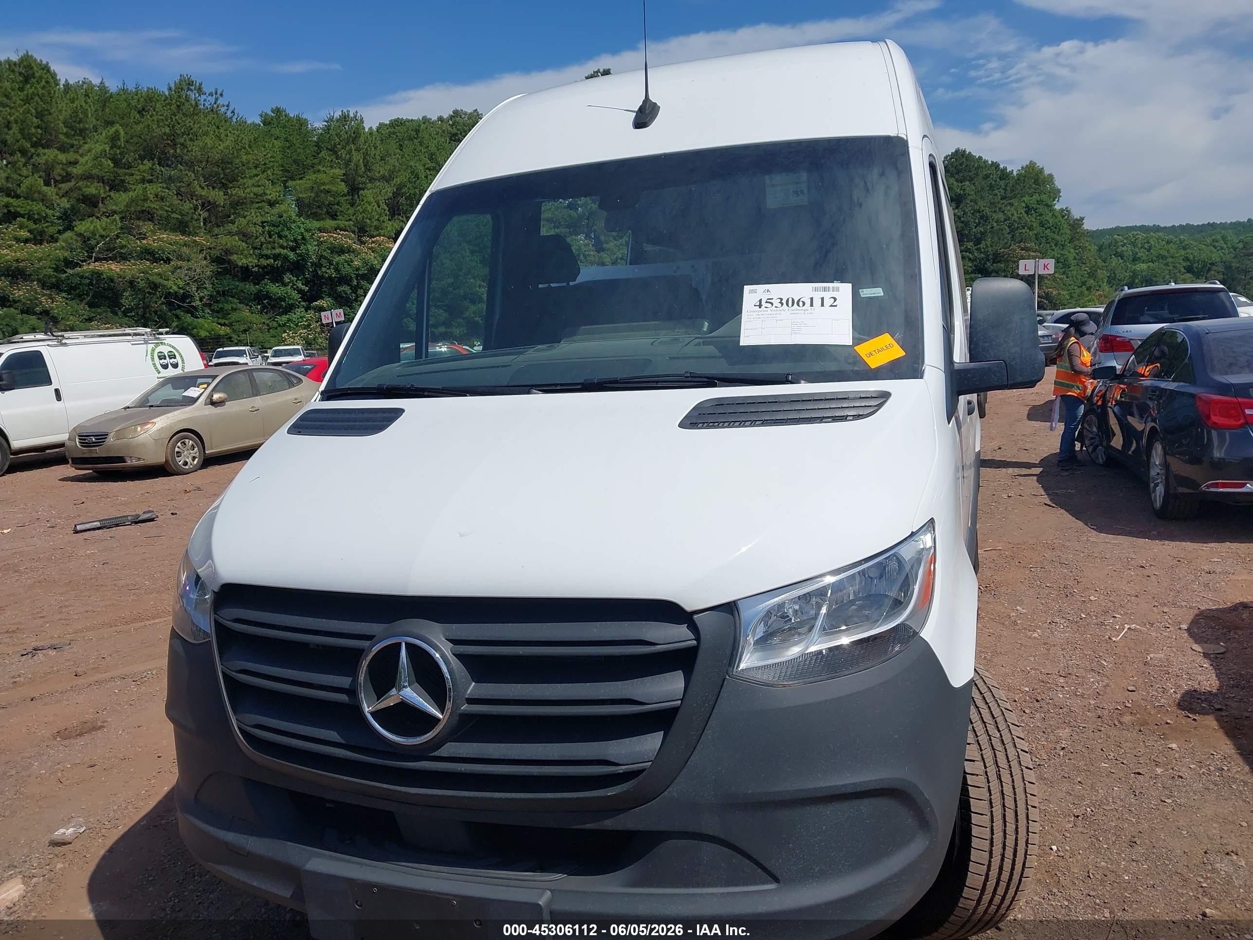 2024 Mercedes-benz Sprinter 2500 Standard Roof 4-cyl Diesel Белый vin: W1Z4KFHY3RP736595