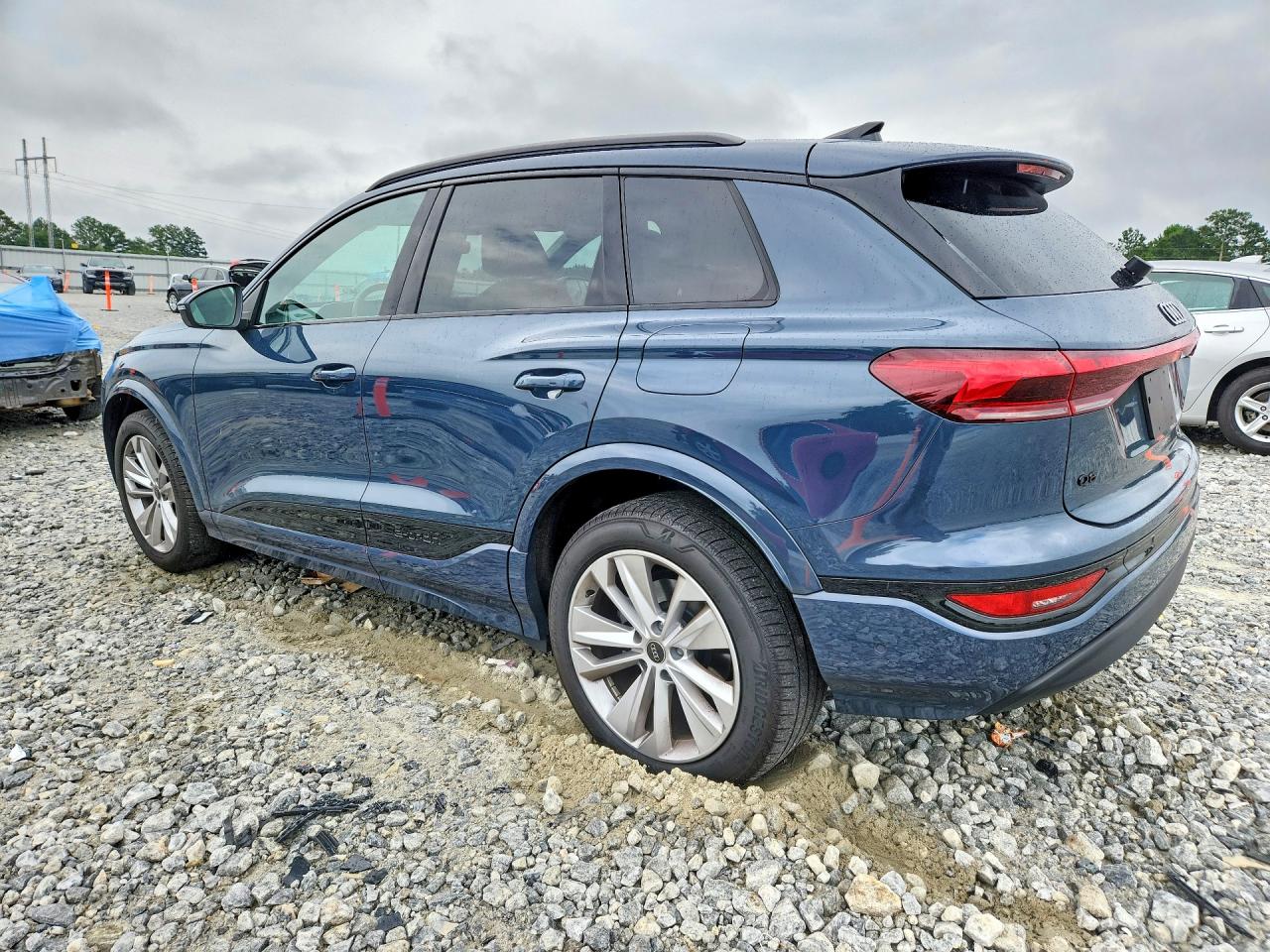 2025 Audi Q6 E-tron Premium Синий vin: WA112BGF6SA026792