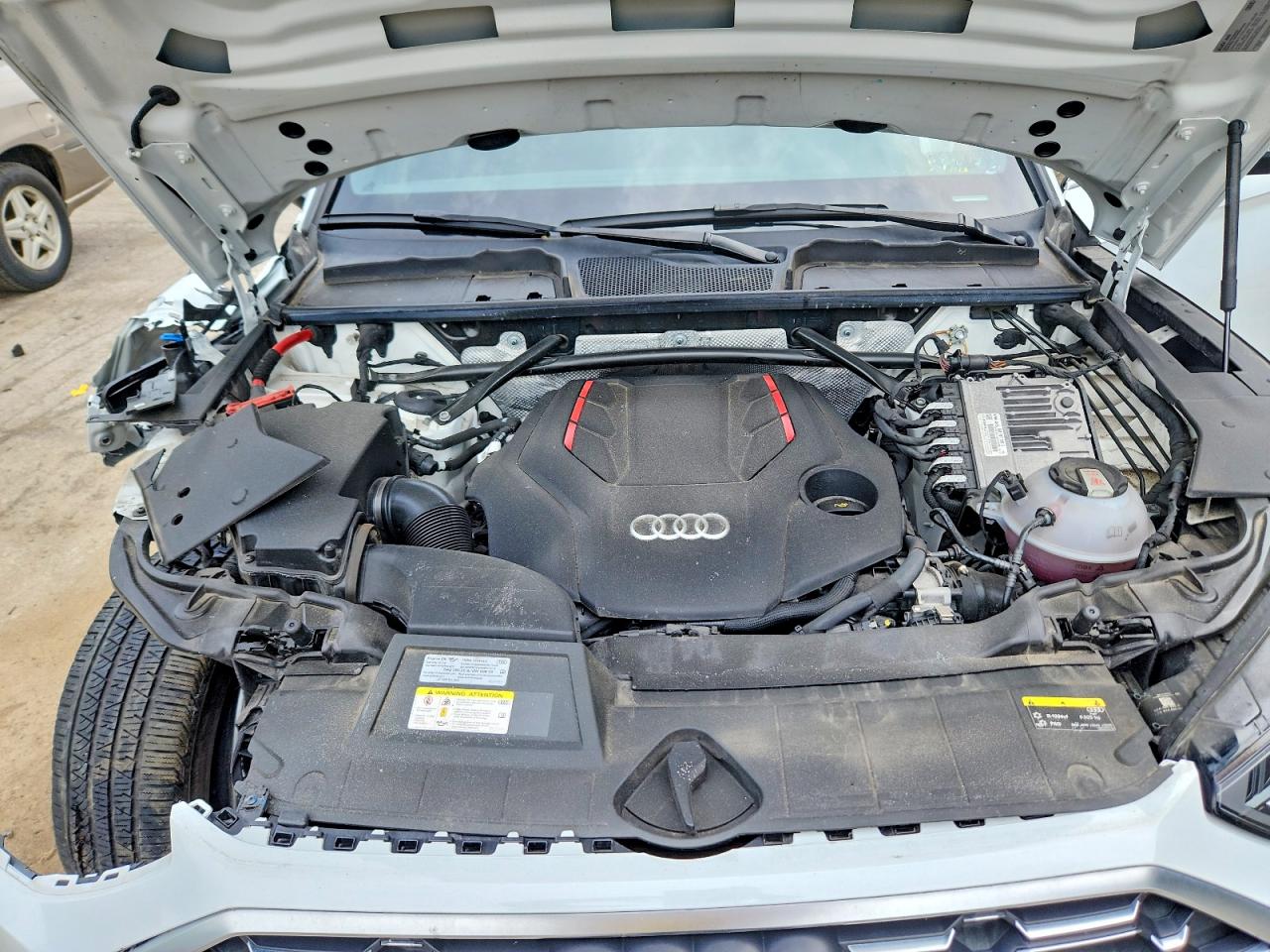 2022 Audi Sq5 Sportback Premium Белый vin: WA114AFY1N2108662