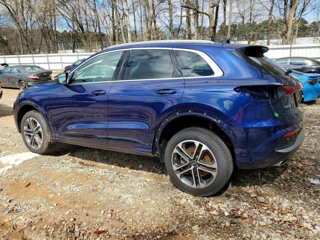 2025 Audi Q5 Premium Blue vin: WA11AAGU9S2089388