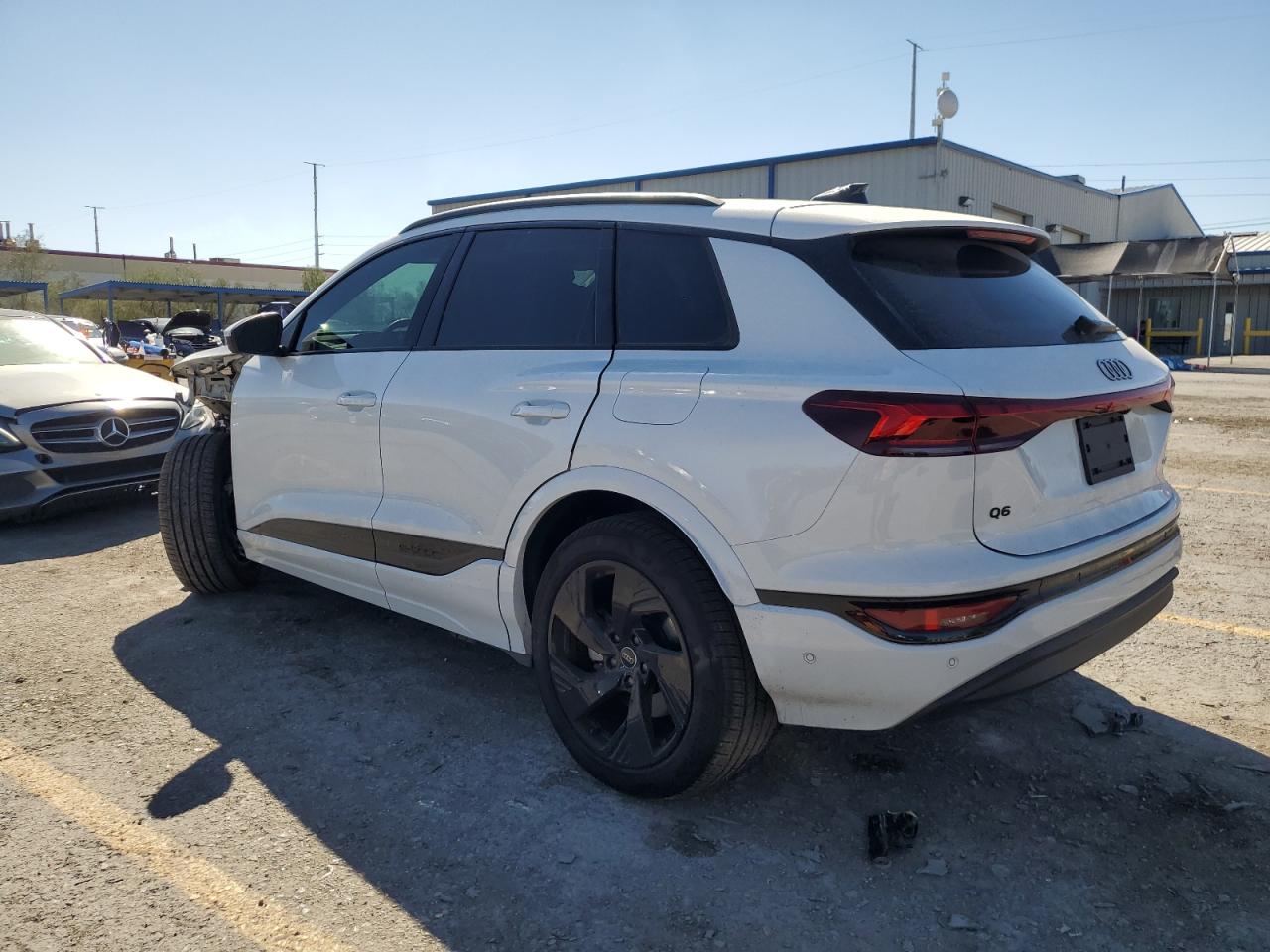2025 Audi Q6 E-tron Premium Plus White vin: WA124BGF1SA025516