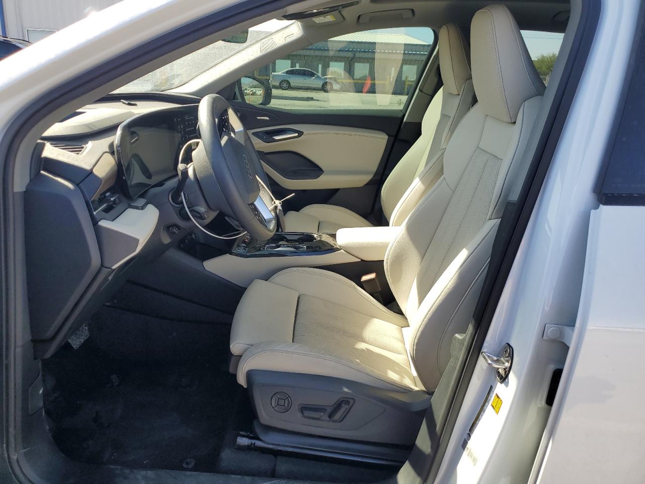2025 Audi Q6 E-tron Premium Plus White vin: WA124BGF1SA025516