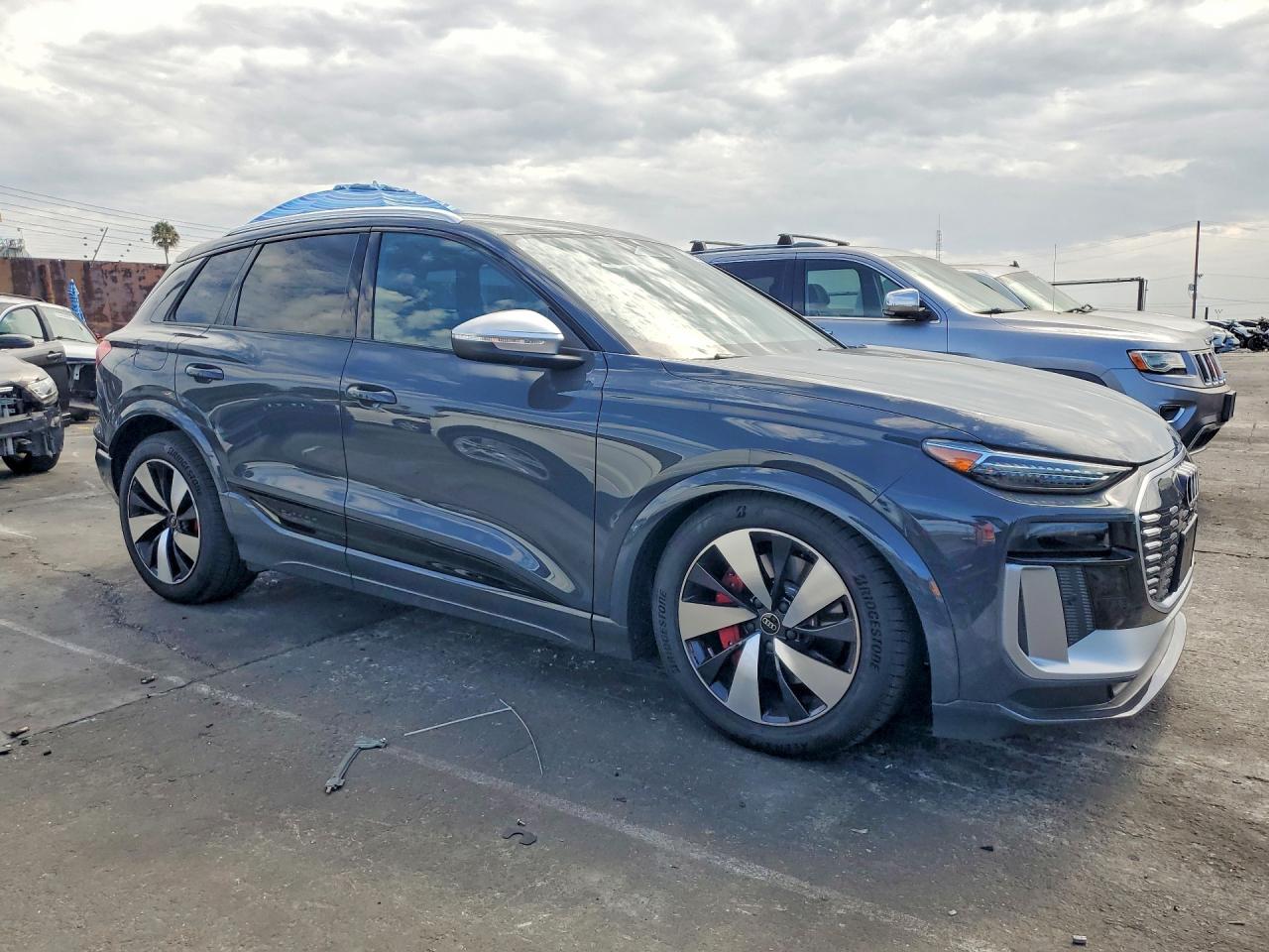 2025 Audi Sq6 E-tron Premium Plus Gray vin: WA125BGF7SA050336