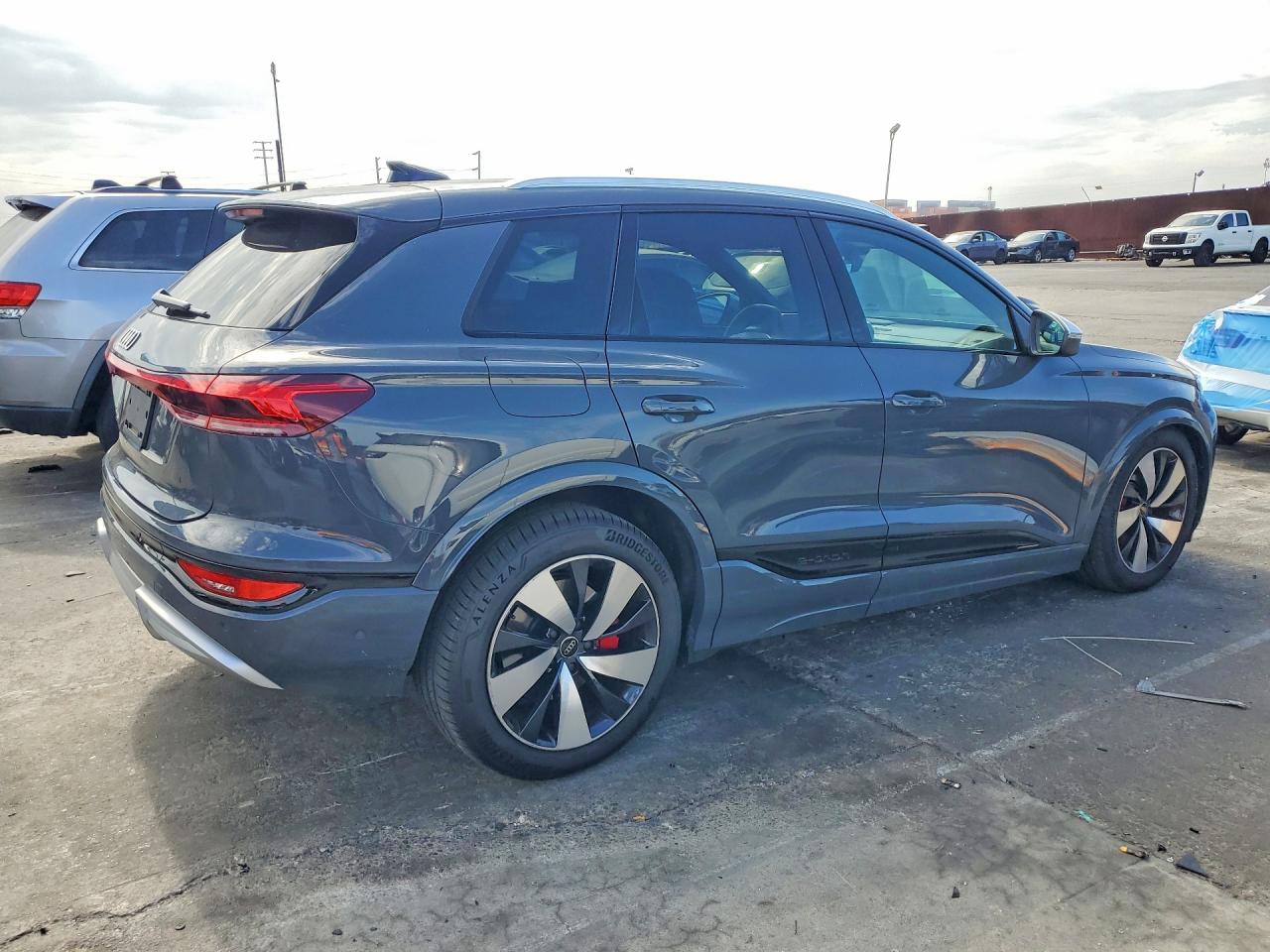 2025 Audi Sq6 E-tron Premium Plus Gray vin: WA125BGF7SA050336