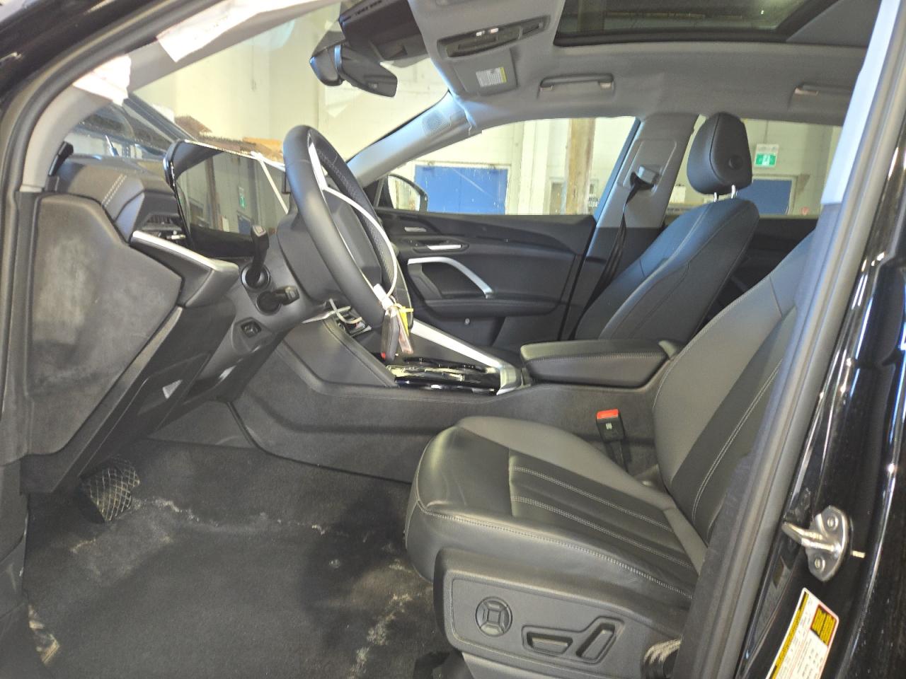 2025 Audi Q5 Premium Plus Черный vin: WA12AAGU8S2030708 Damage: Left Side Curtain Air Bag, Deployed, Replacement Required