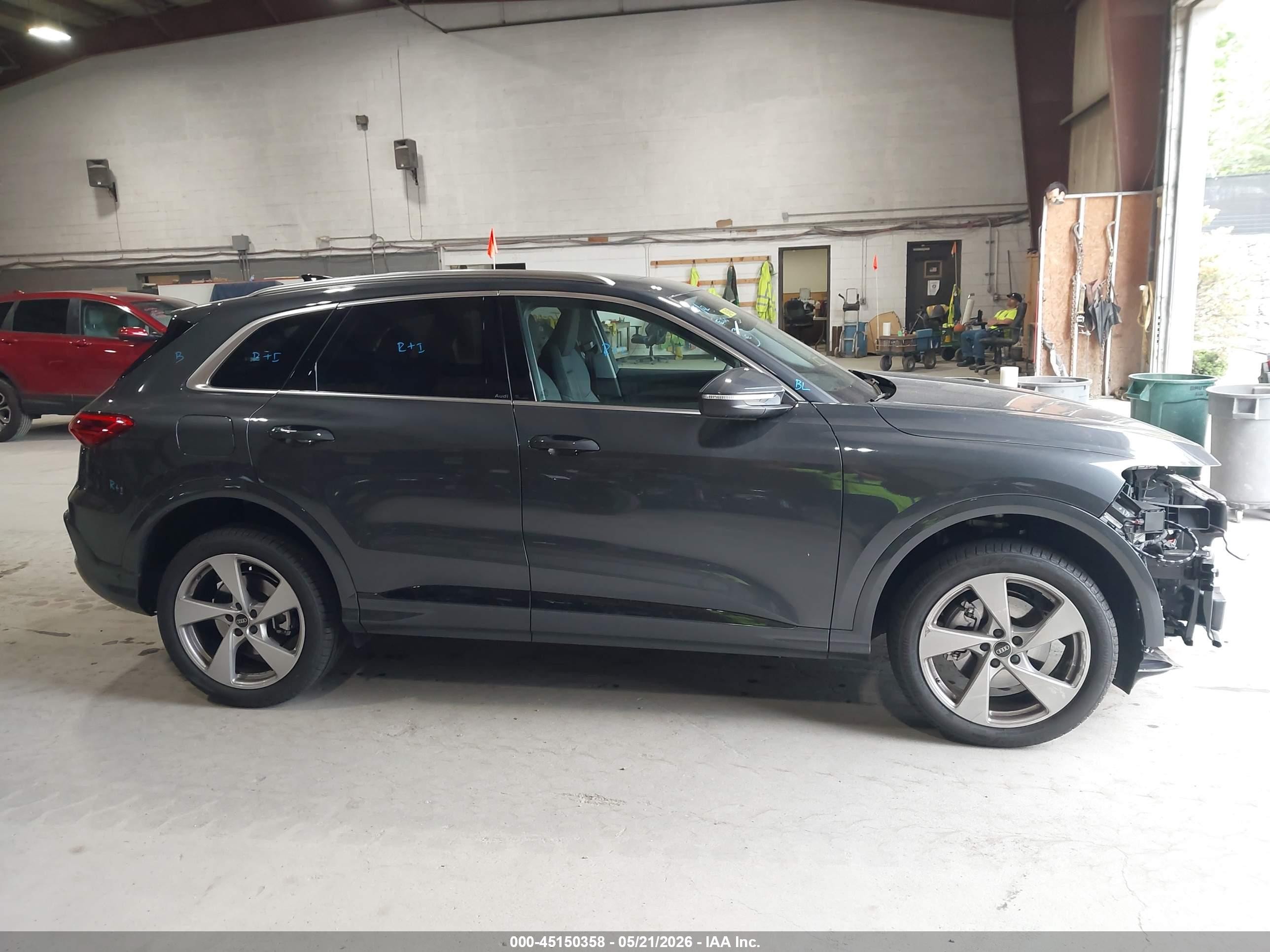 2025 Audi All-new Q5 Premium Plus Tfsi Quattro S Tronic Серый vin: WA12AAGU9S2061028