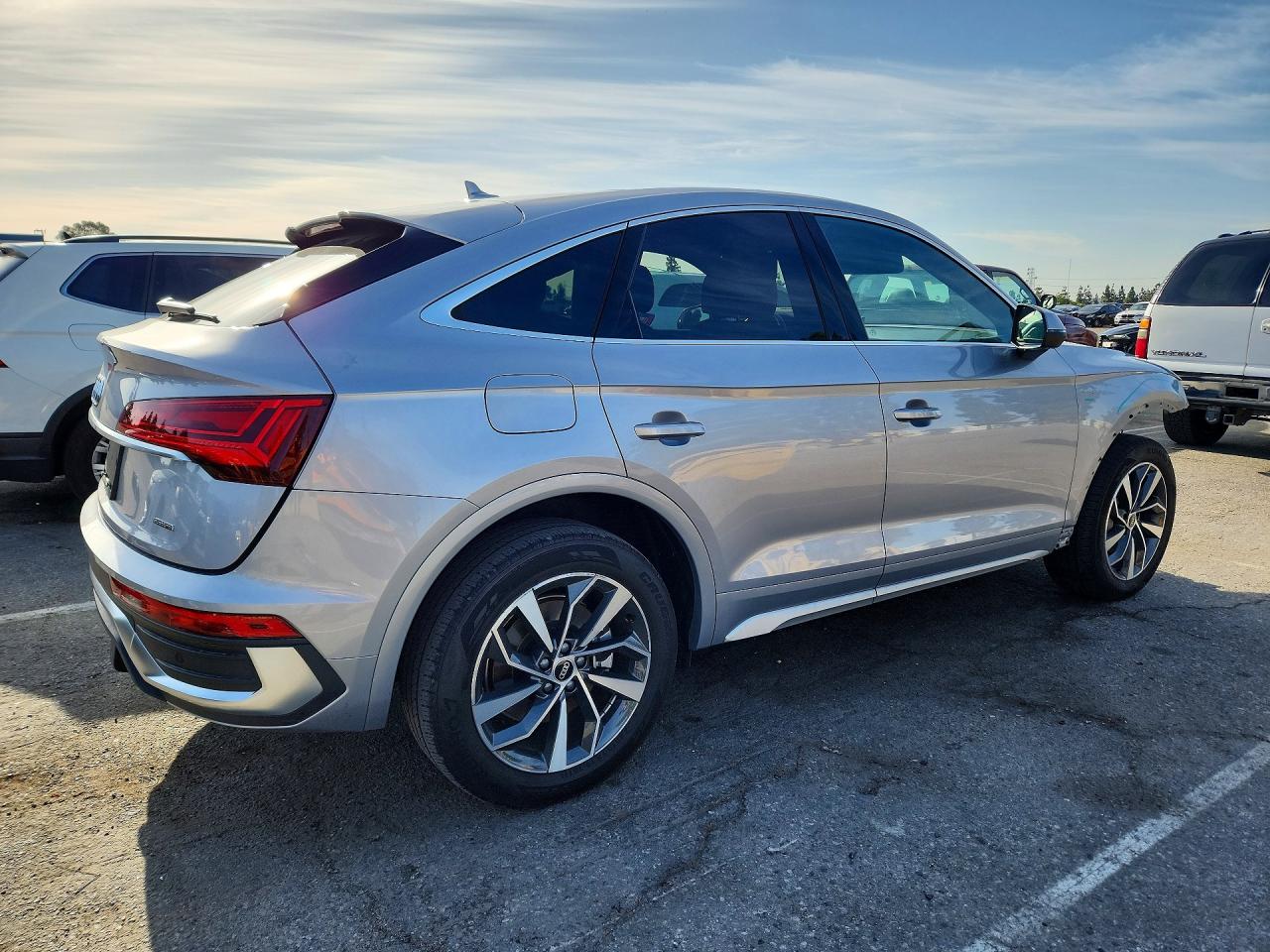 2022 Audi Q5 Sportback Prm Pls 45 Silver vin: WA15AAFY8N2127736