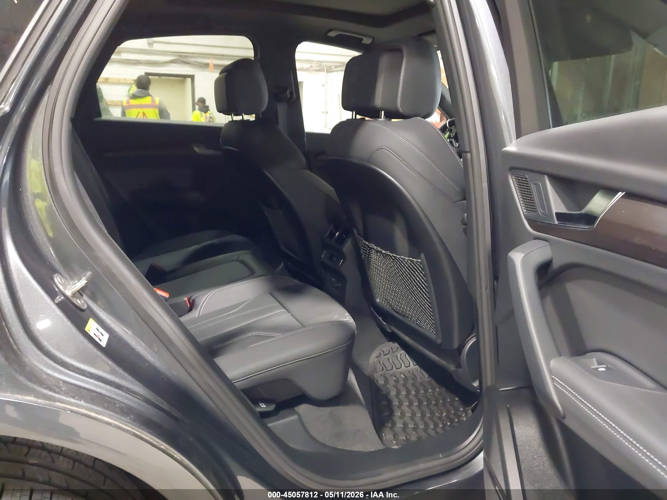 2024 Audi Q5 Sportback Premium Plus 45 Tfsi S Line Quattro S Tronic Gray vin: WA15AAFY8R2123286