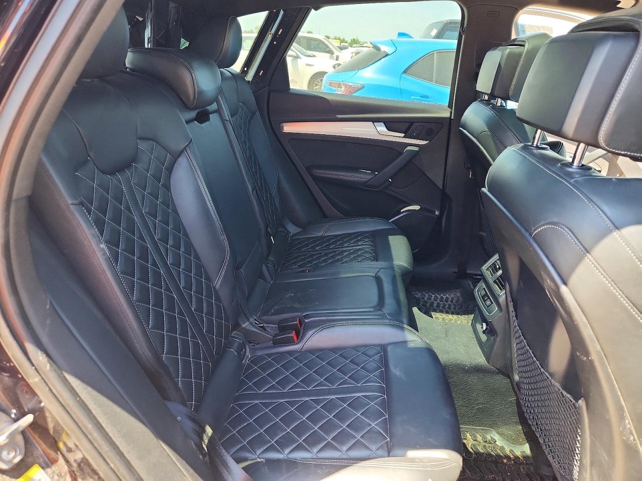 2018 Audi Sq5 Premium Plus Черный vin: WA1A4AFY1J2025159