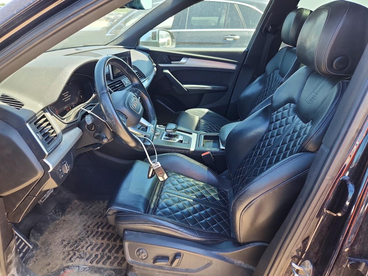 2018 Audi Sq5 Premium Plus Черный vin: WA1A4AFY1J2025159