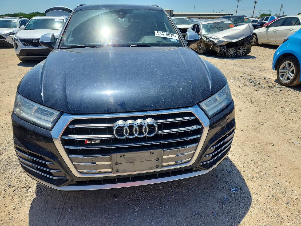 2018 Audi Sq5 Premium Plus Черный vin: WA1A4AFY1J2025159