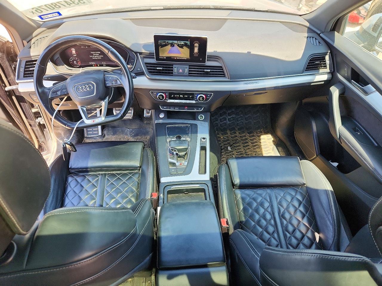 2018 Audi Sq5 Premium Plus Черный vin: WA1A4AFY1J2025159