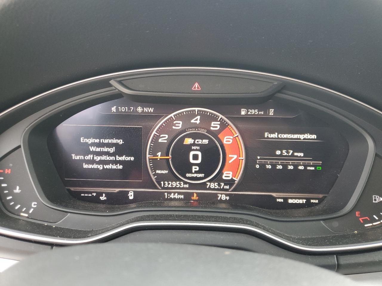 2018 Audi Sq5 Premium Plus Черный vin: WA1A4AFY2J2008032