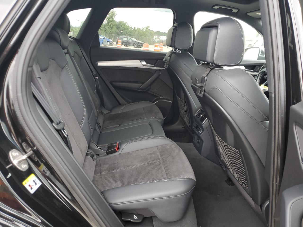 2018 Audi Sq5 Premium Plus Черный vin: WA1A4AFY2J2008032