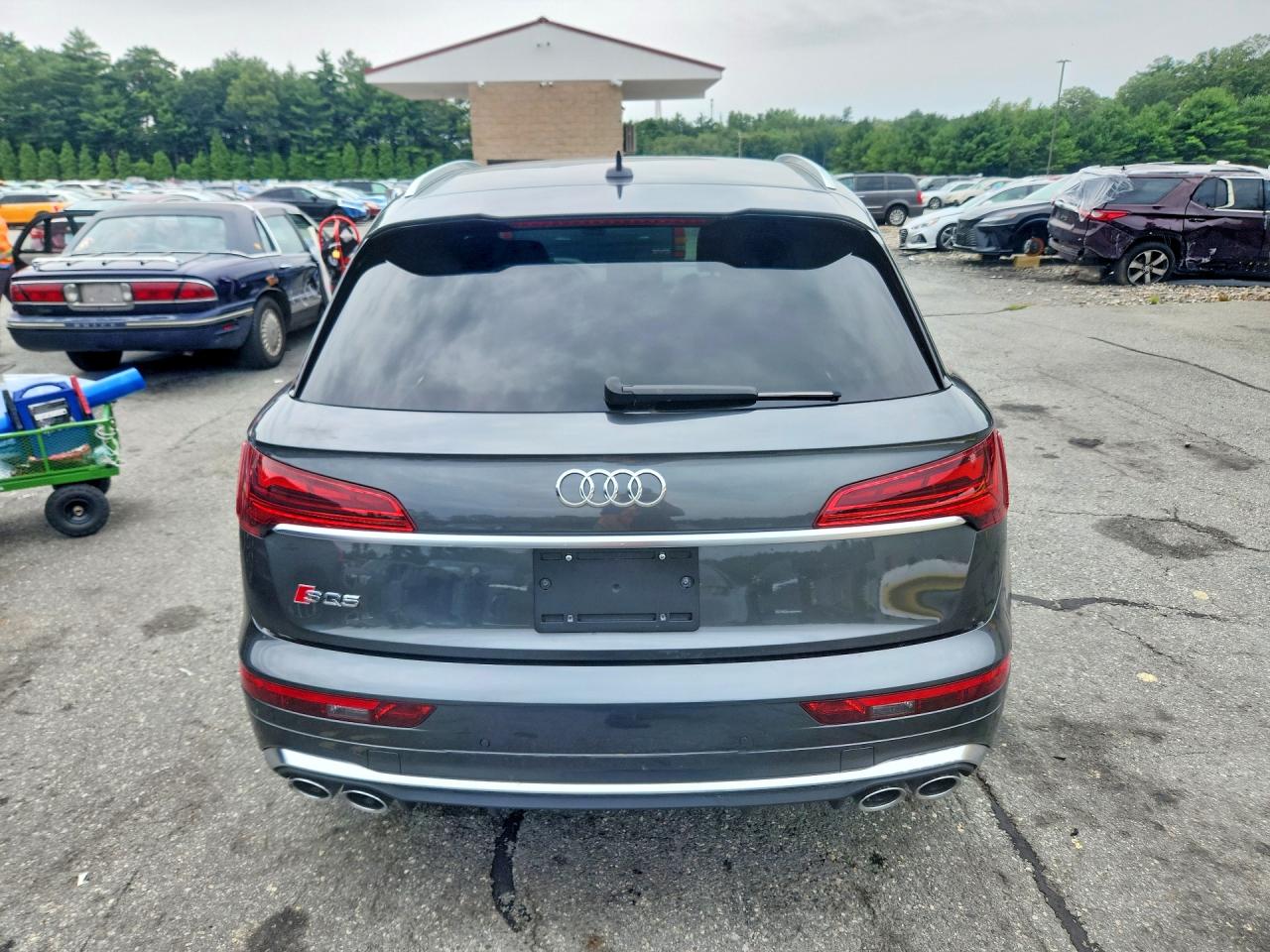 2022 Audi Sq5 Premium Gray vin: WA1A4AFY4N2100930