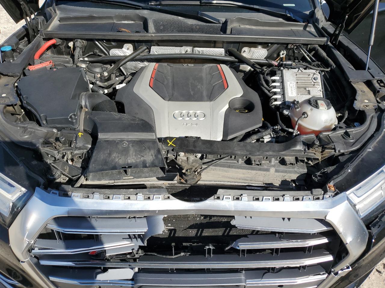 2018 Audi Sq5 Premium Plus Черный vin: WA1A4AFY8J2008925