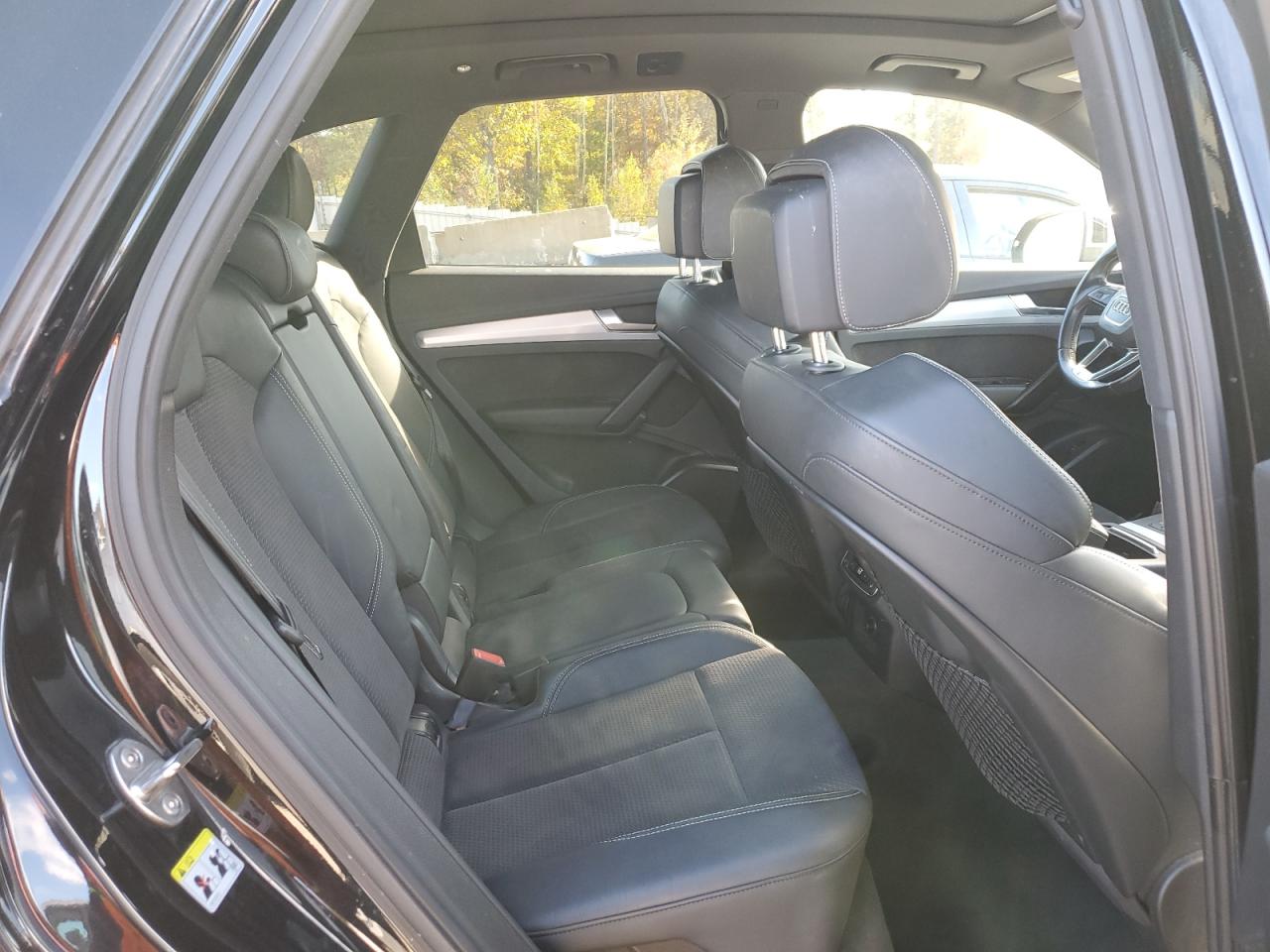 2018 Audi Sq5 Premium Plus Черный vin: WA1A4AFY8J2008925